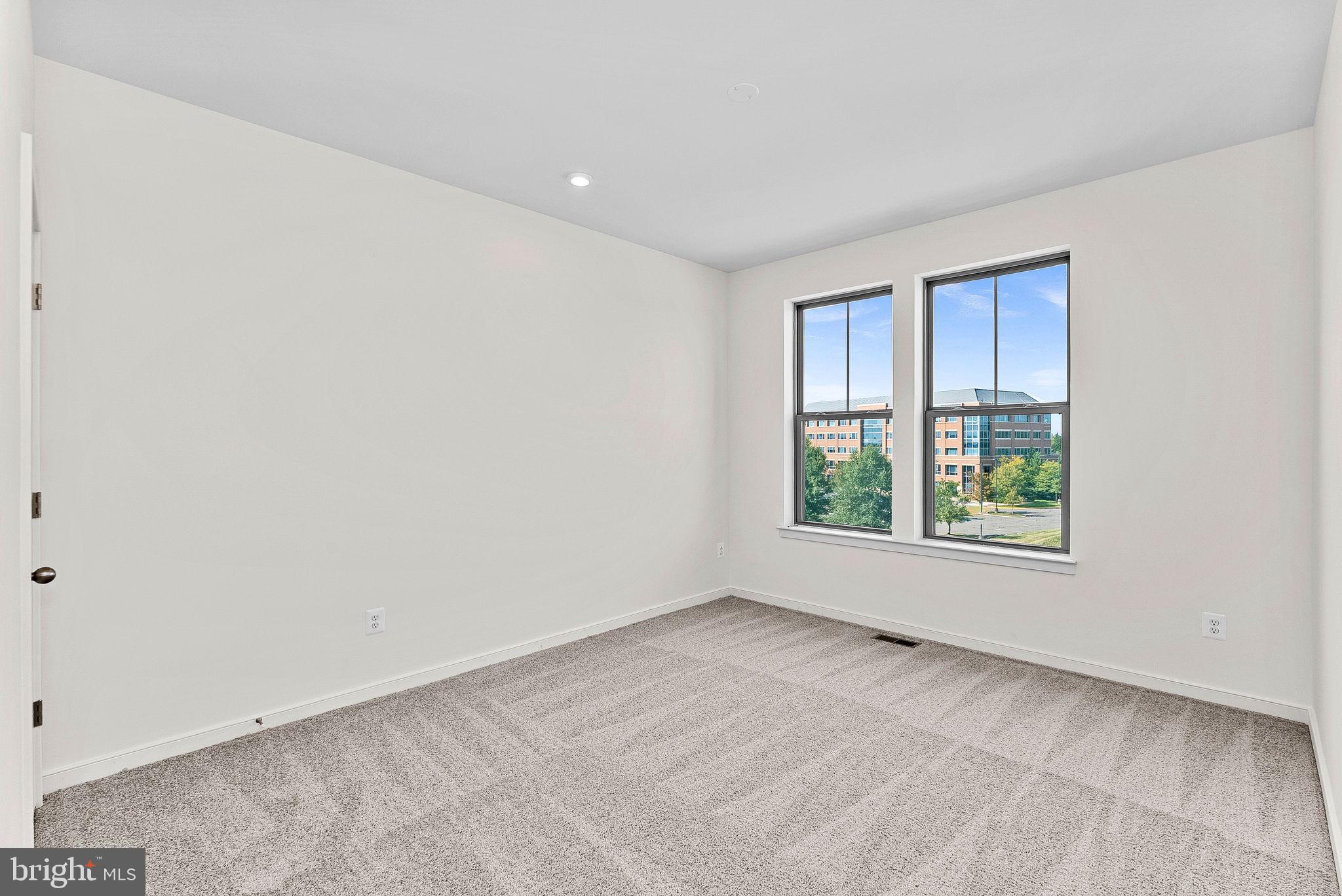 19717 MISTY MOSS SQUARE 1