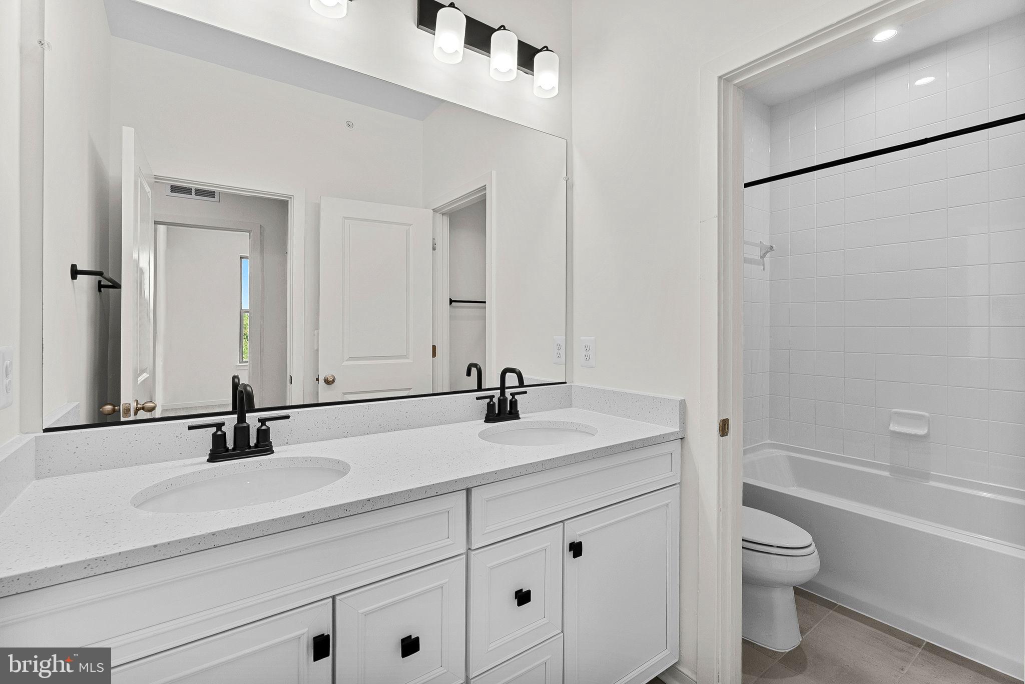 19717 MISTY MOSS SQUARE 1