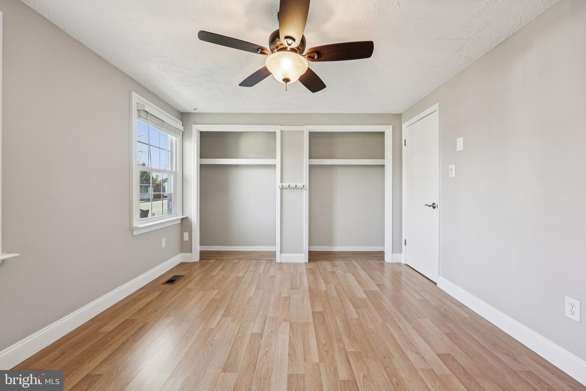 546 ROCKBRIDGE DRIVE SE