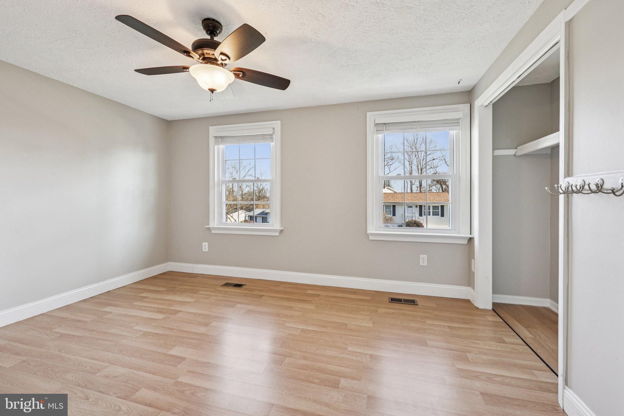 546 ROCKBRIDGE DRIVE SE