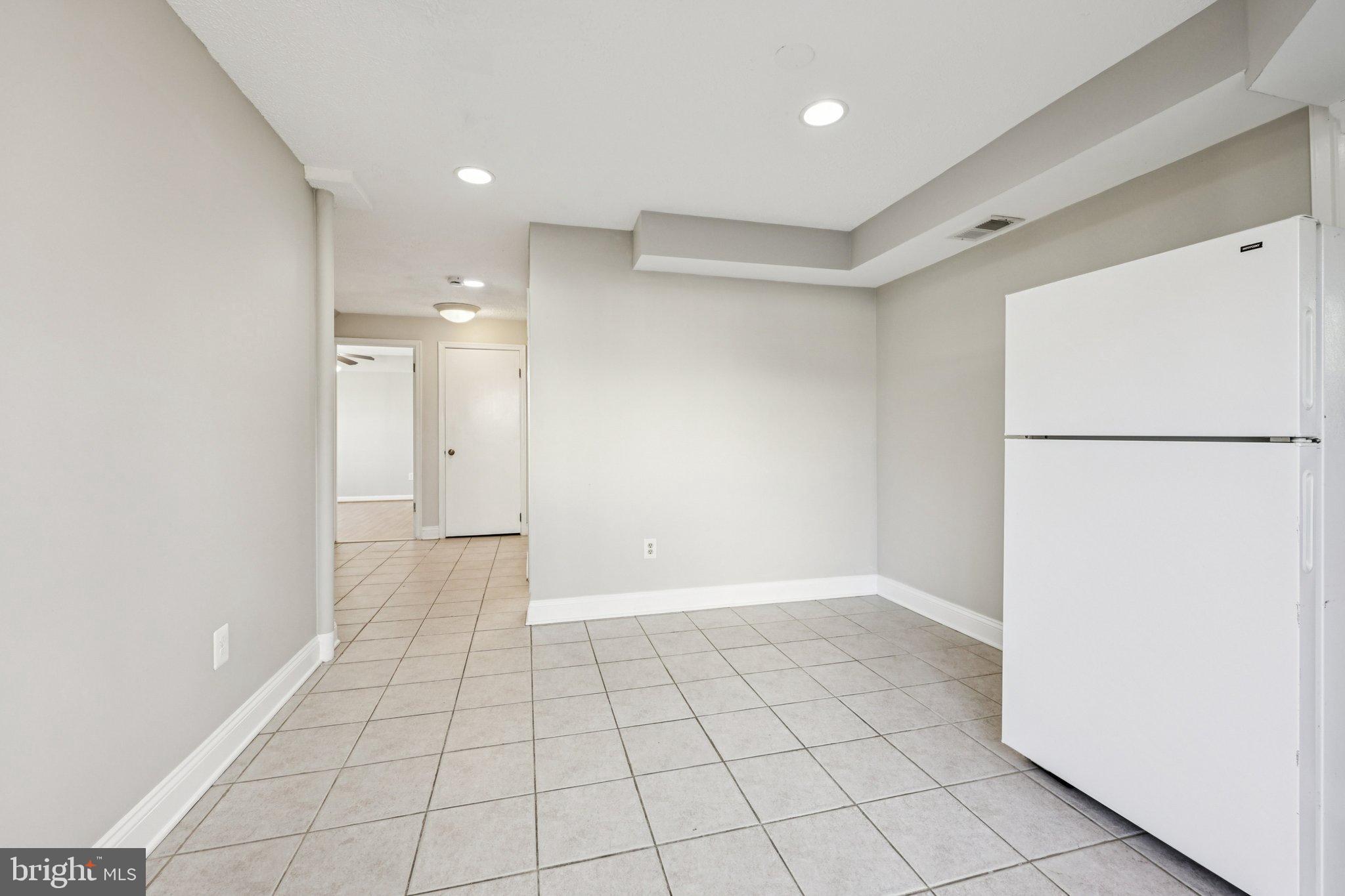 546 ROCKBRIDGE DRIVE SE