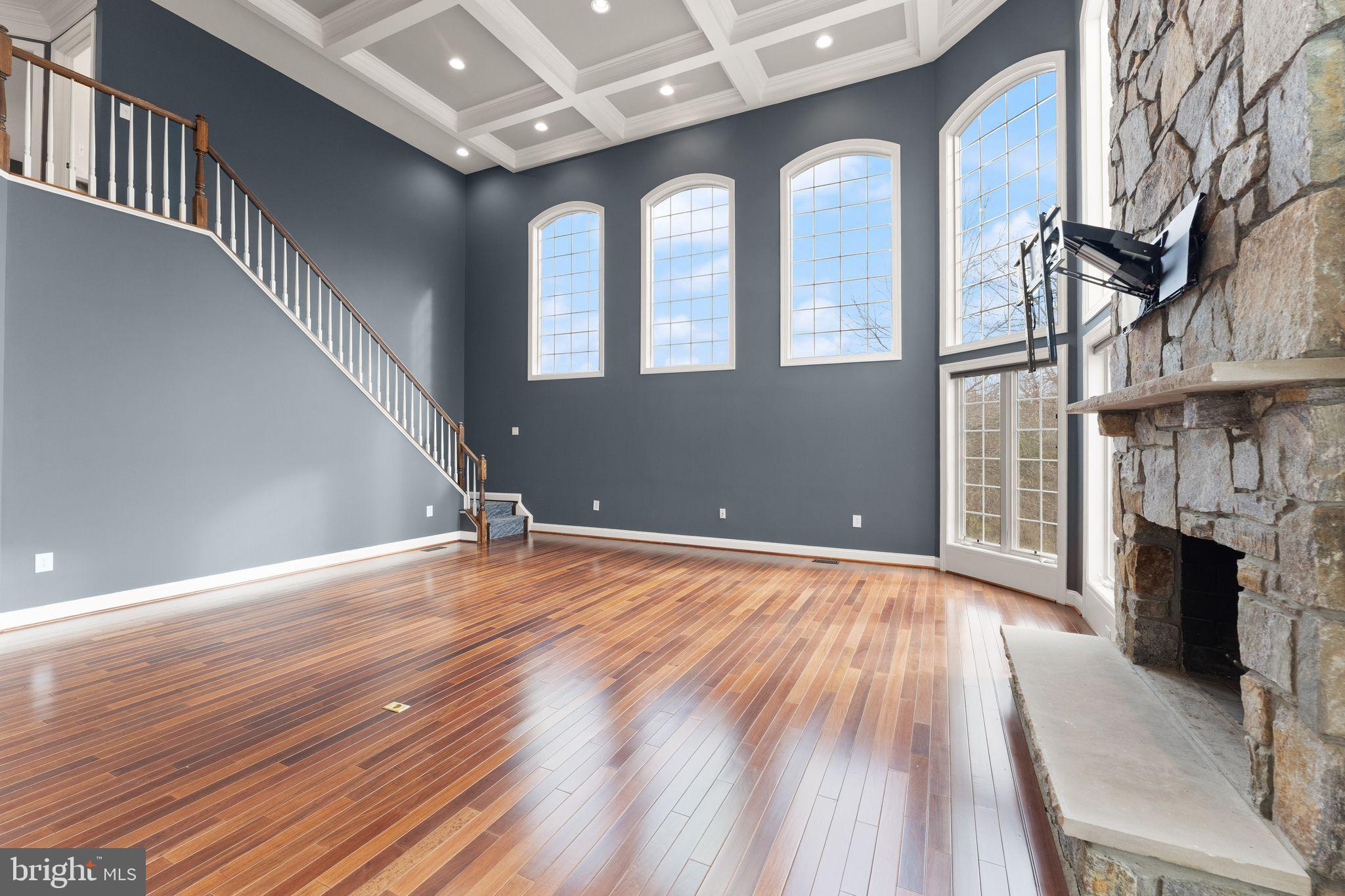 25729 SUMMERBANK COURT