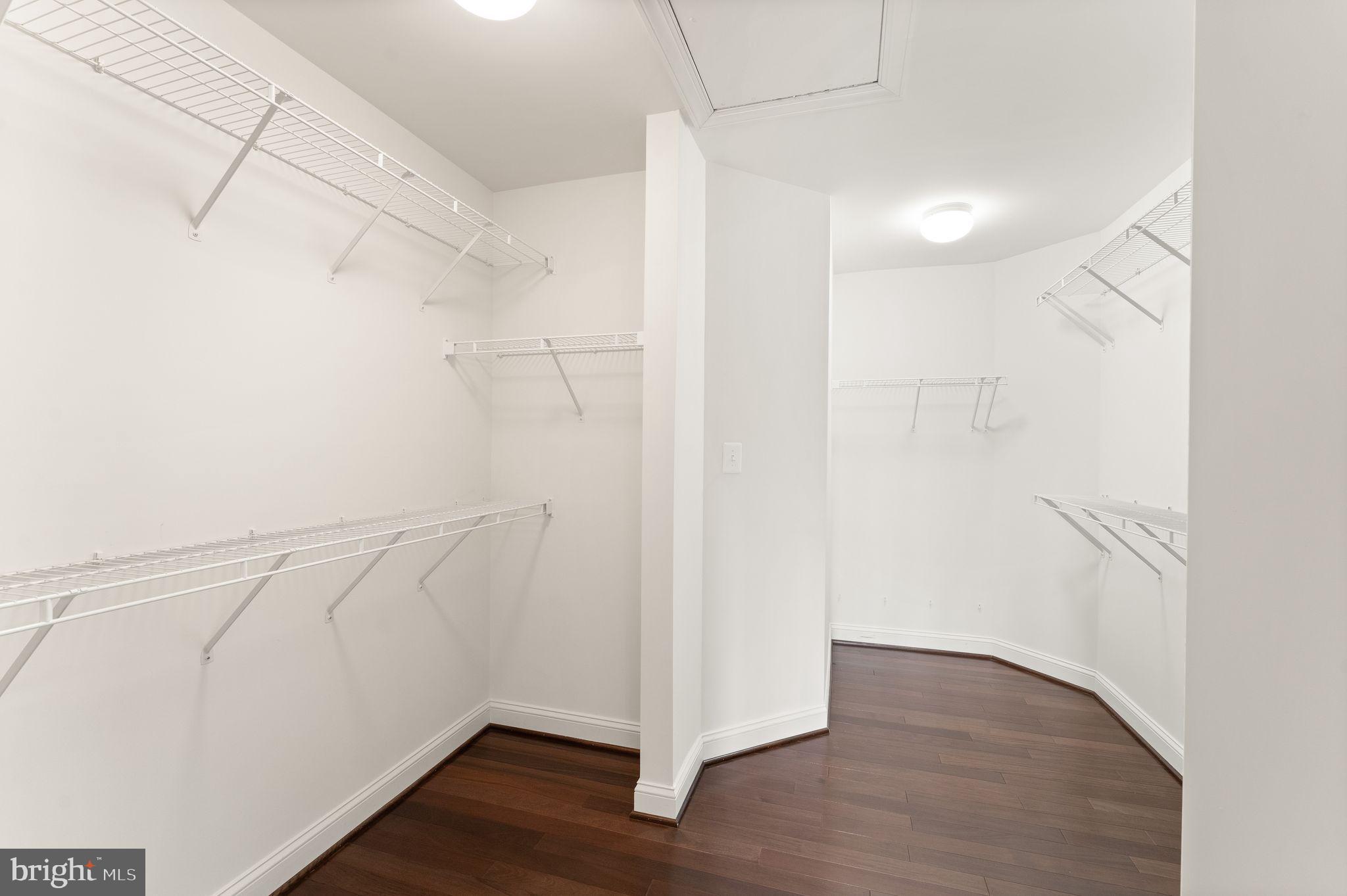 25729 SUMMERBANK COURT