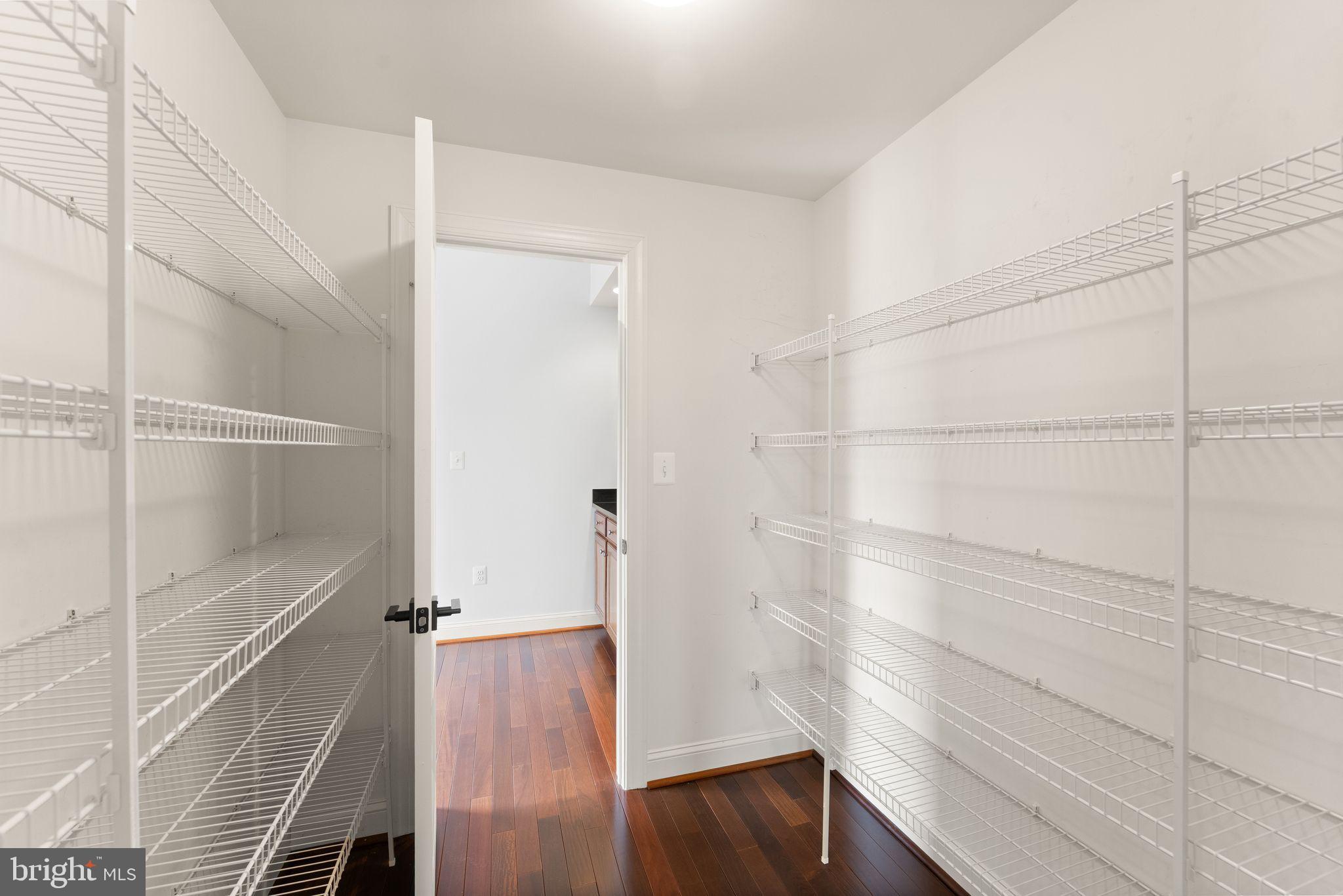 25729 SUMMERBANK COURT