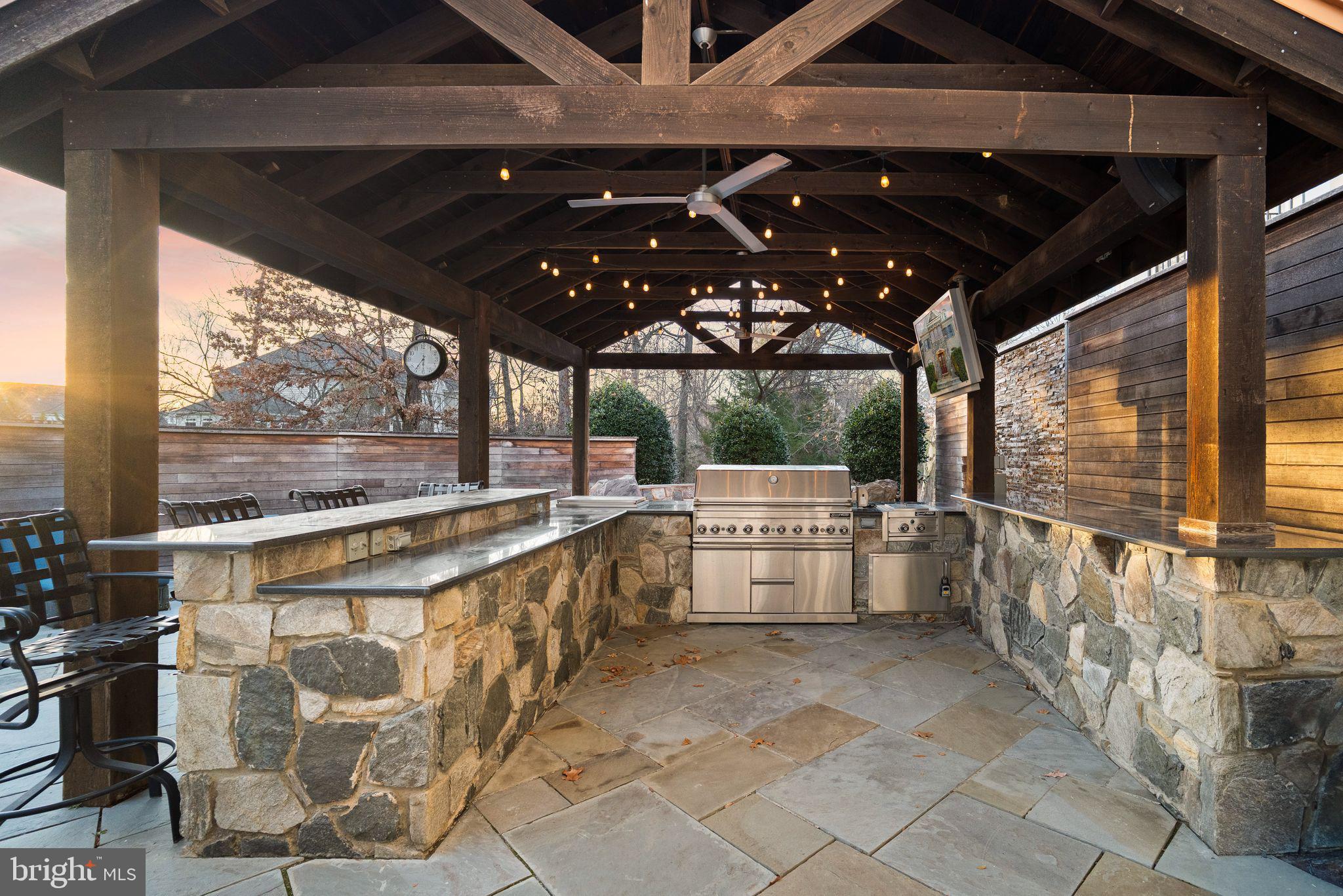 25729 SUMMERBANK COURT