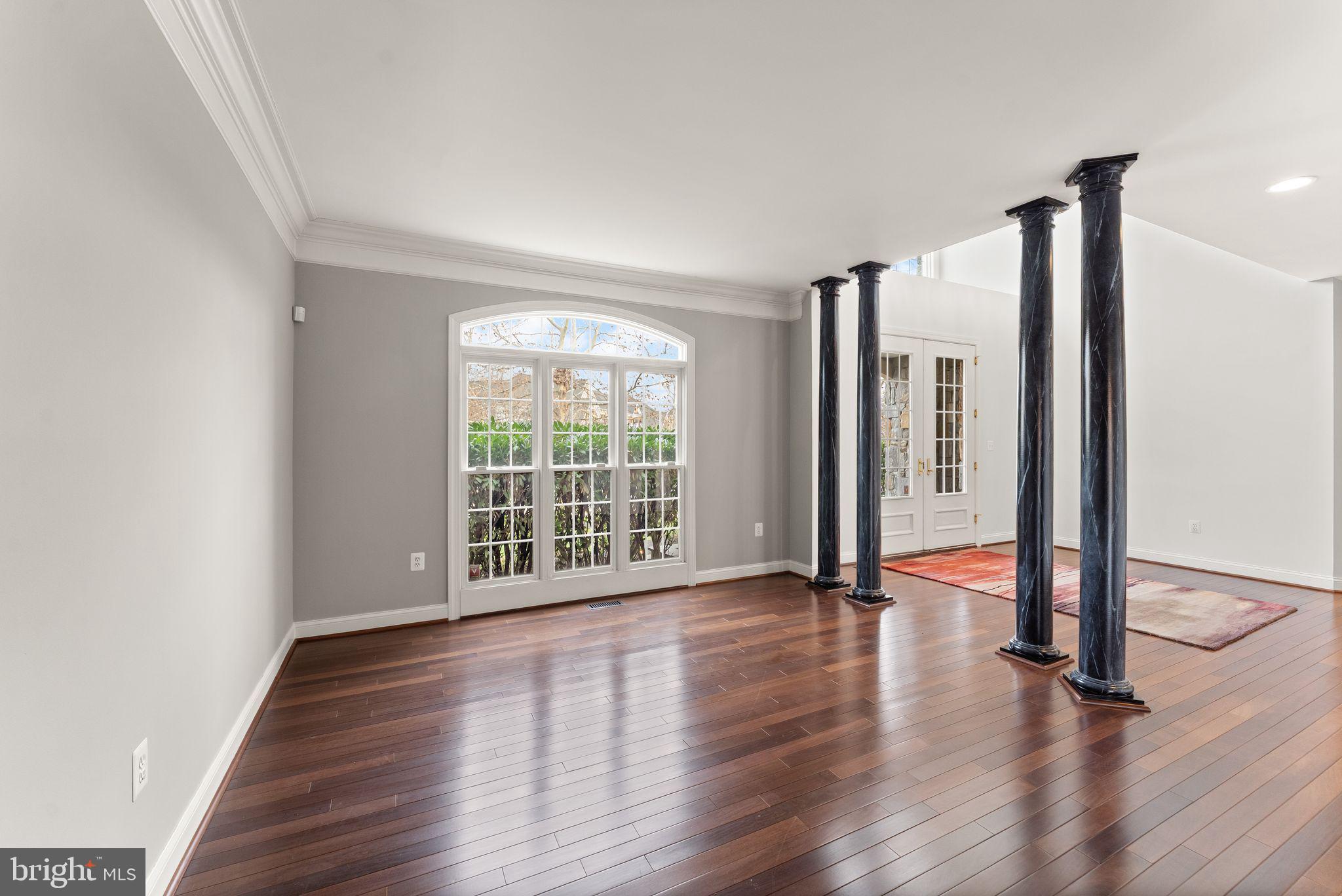 25729 SUMMERBANK COURT