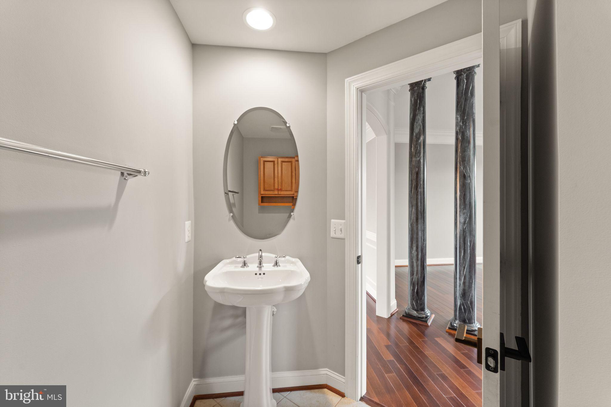 25729 SUMMERBANK COURT