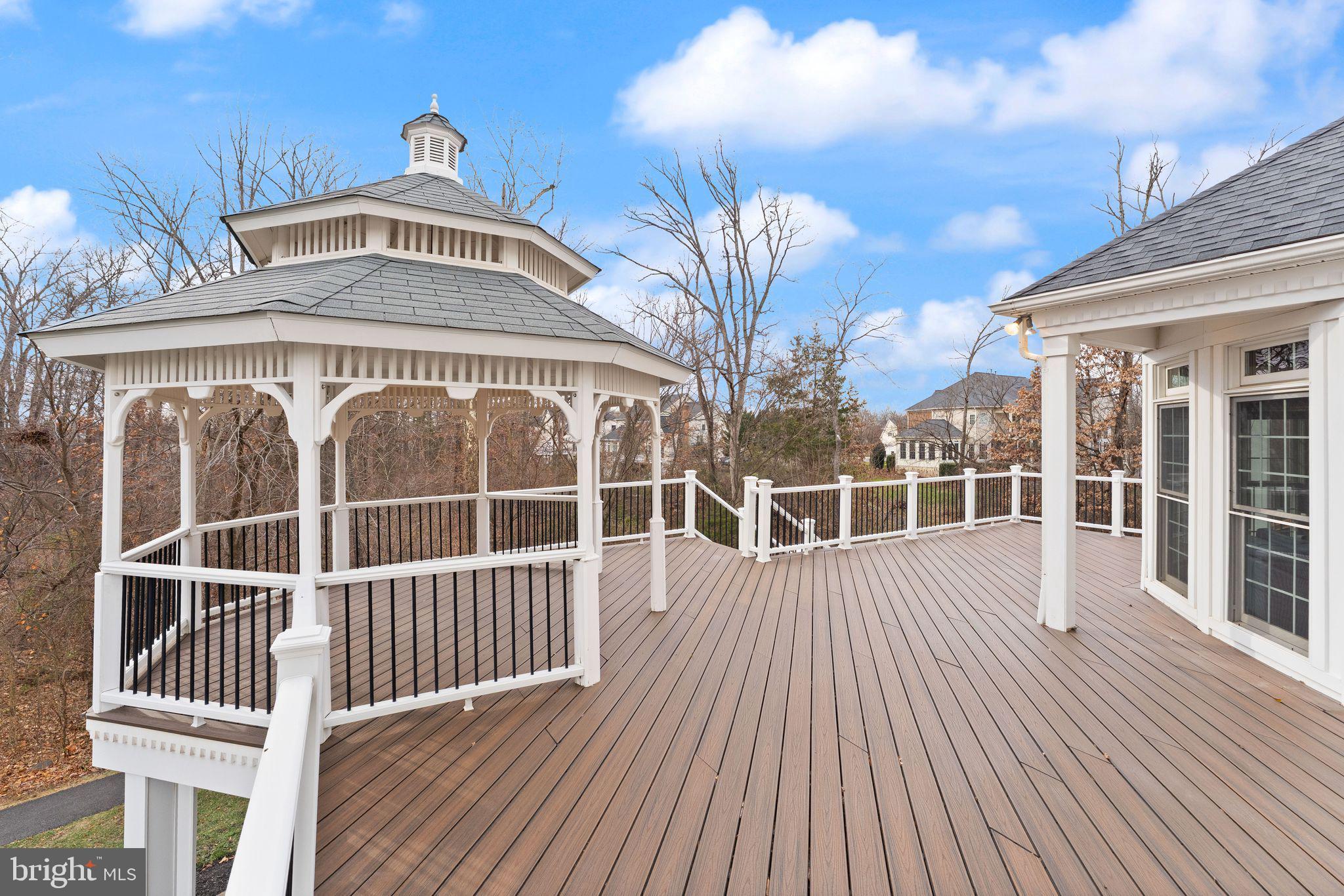 25729 SUMMERBANK COURT