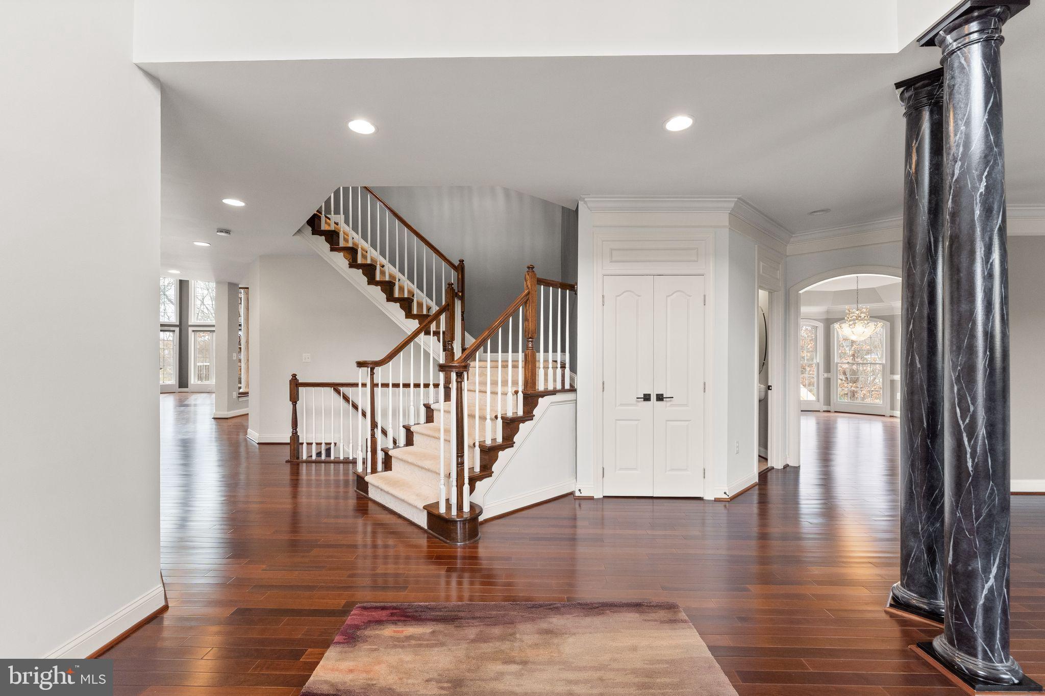 25729 SUMMERBANK COURT