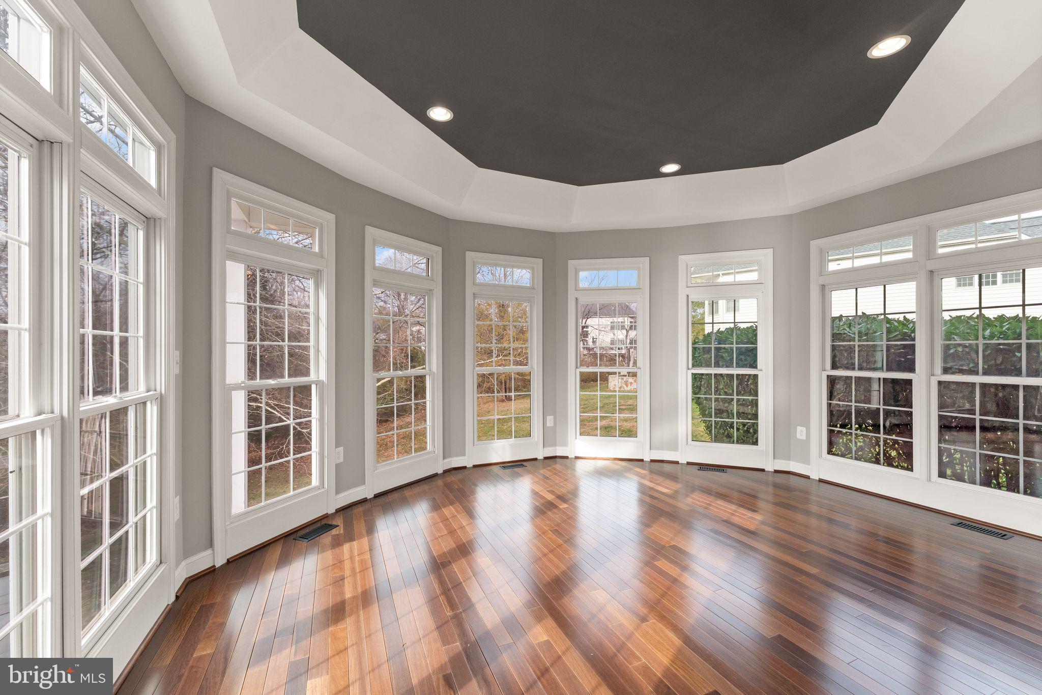 25729 SUMMERBANK COURT