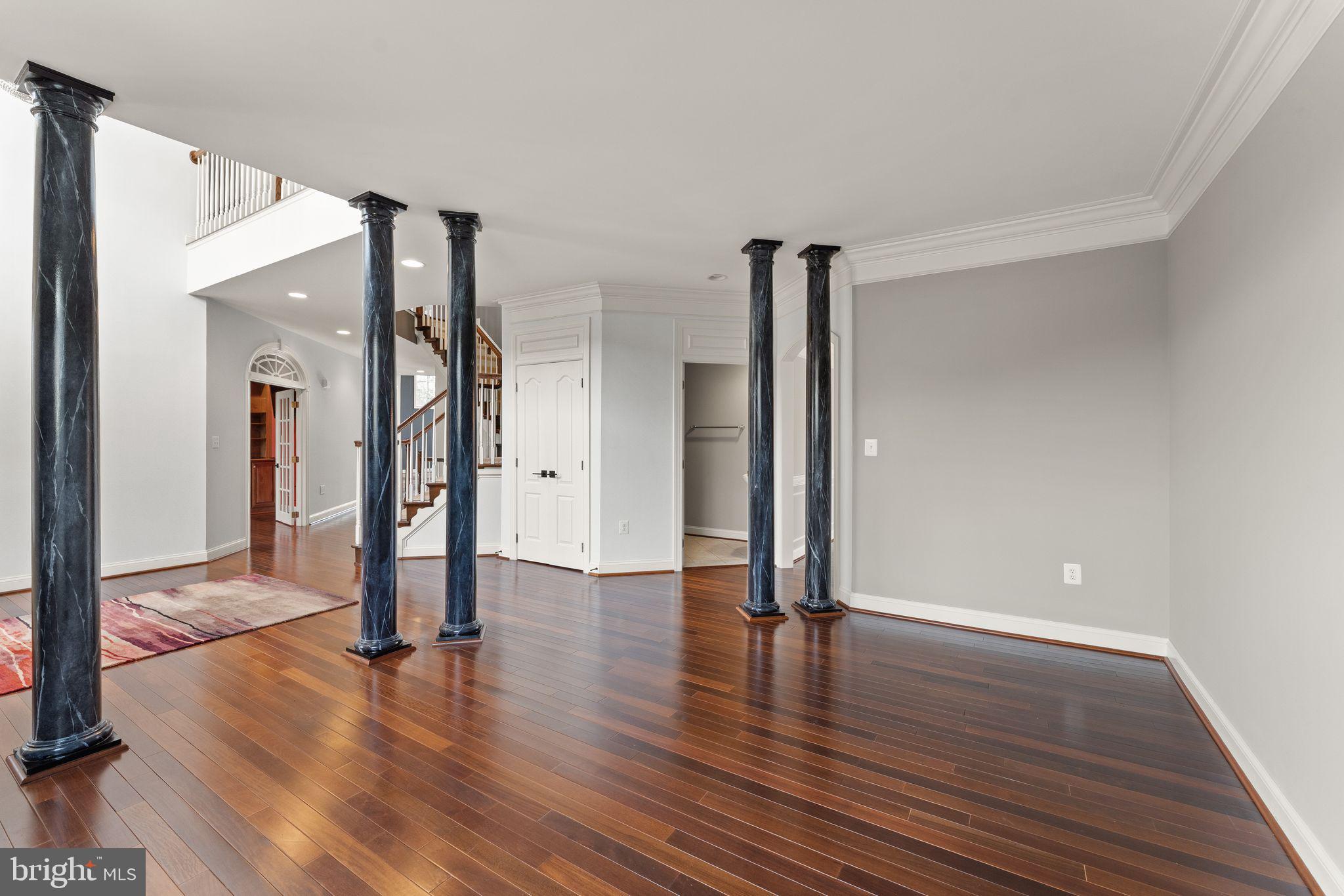 25729 SUMMERBANK COURT