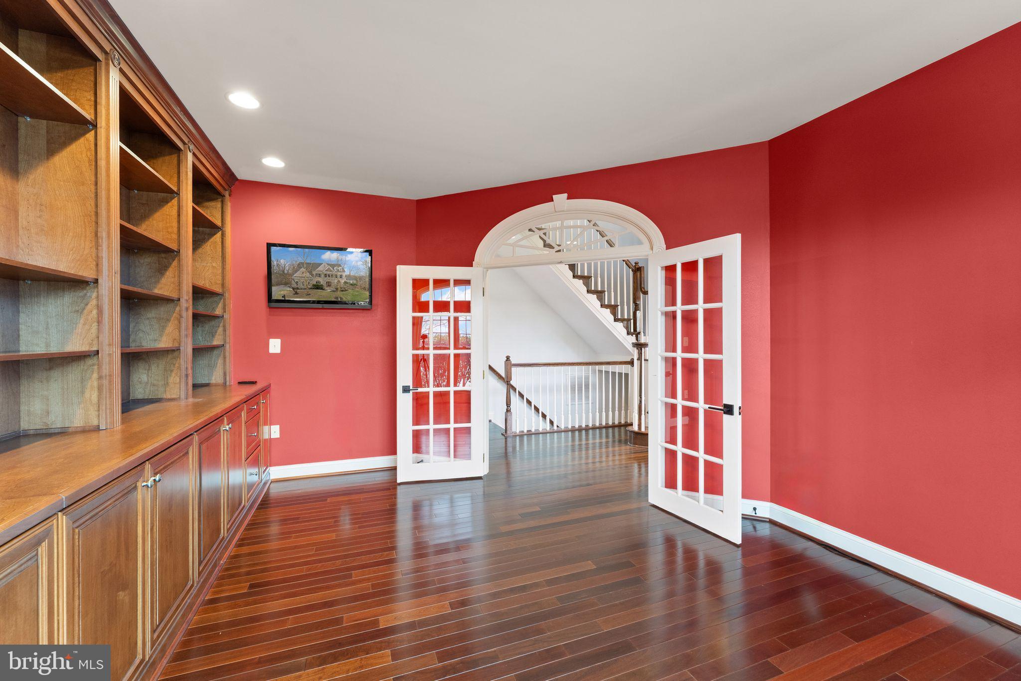 25729 SUMMERBANK COURT