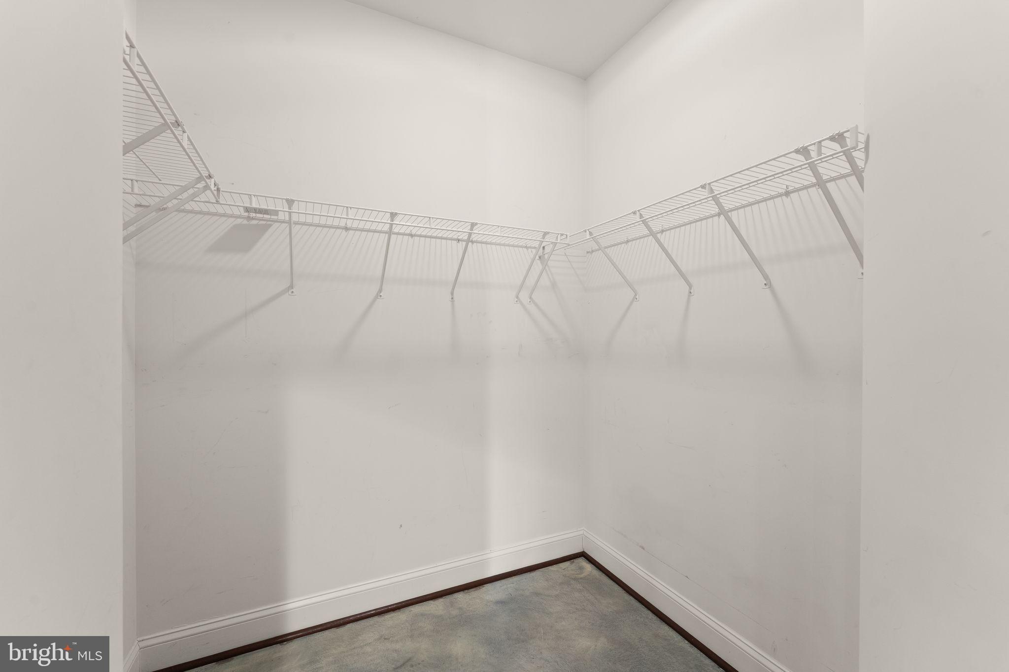 25729 SUMMERBANK COURT