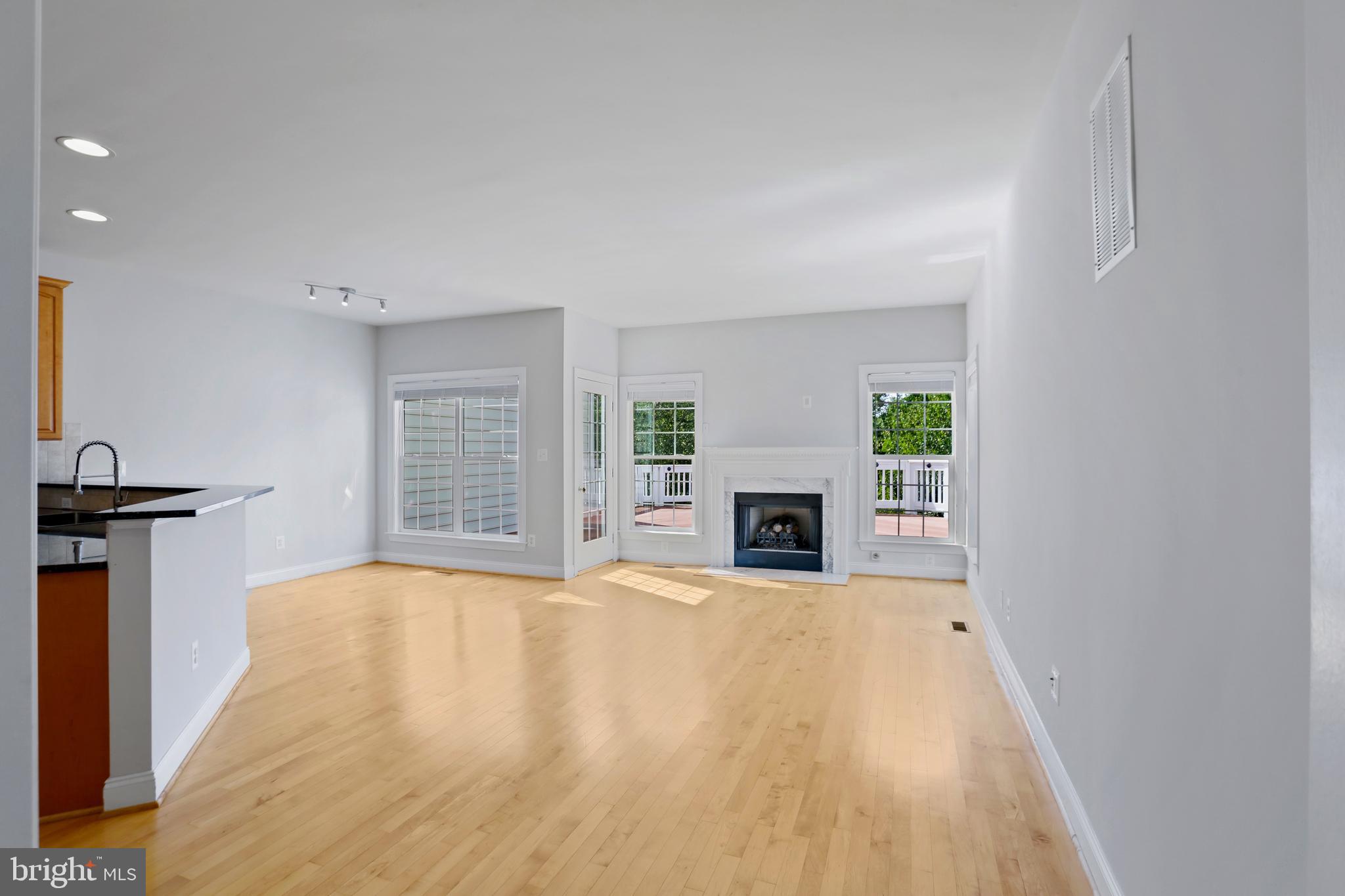 19883 NAPLES LAKES TERRACE