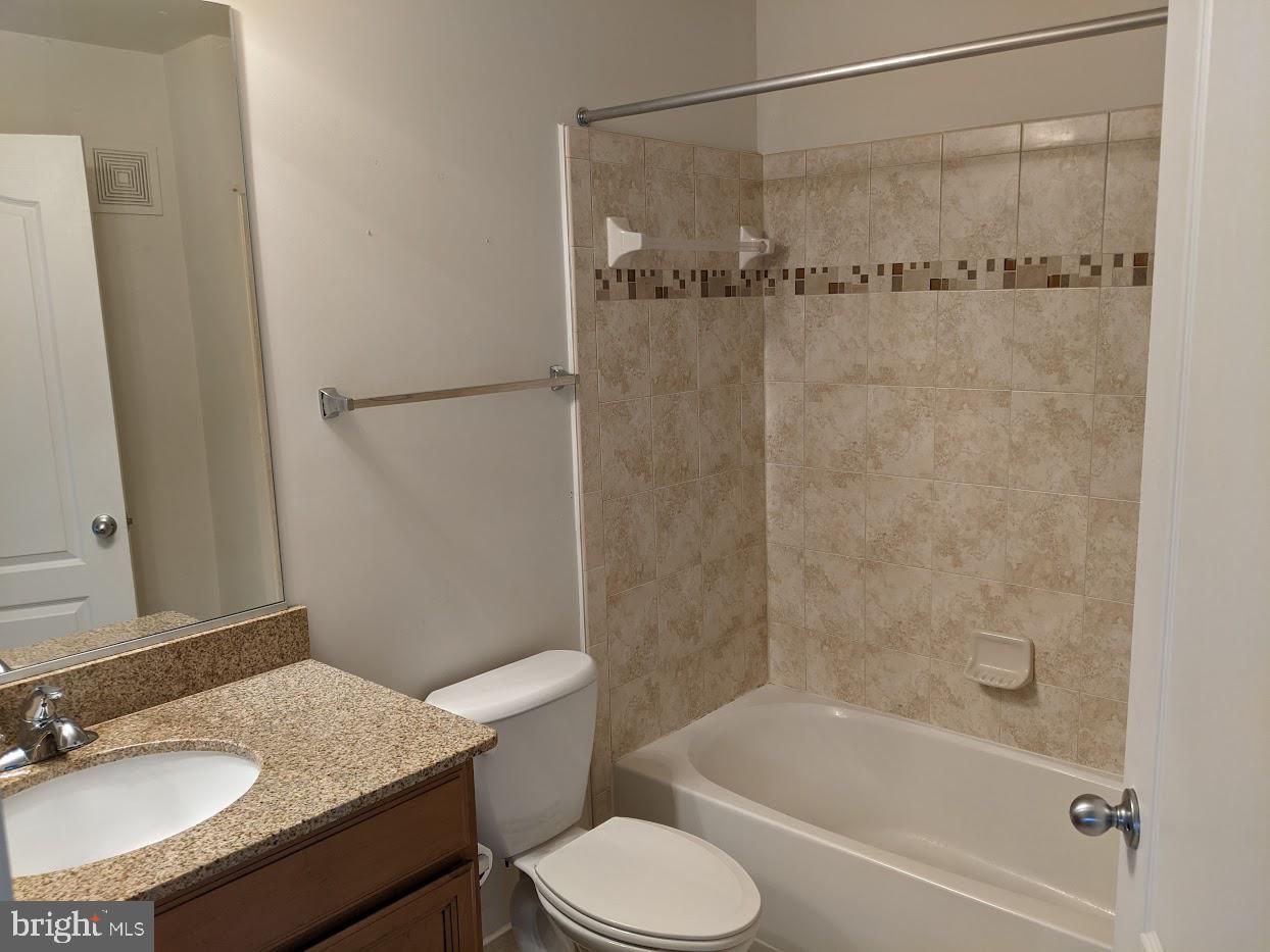 19318 DIAMOND LAKE DRIVE