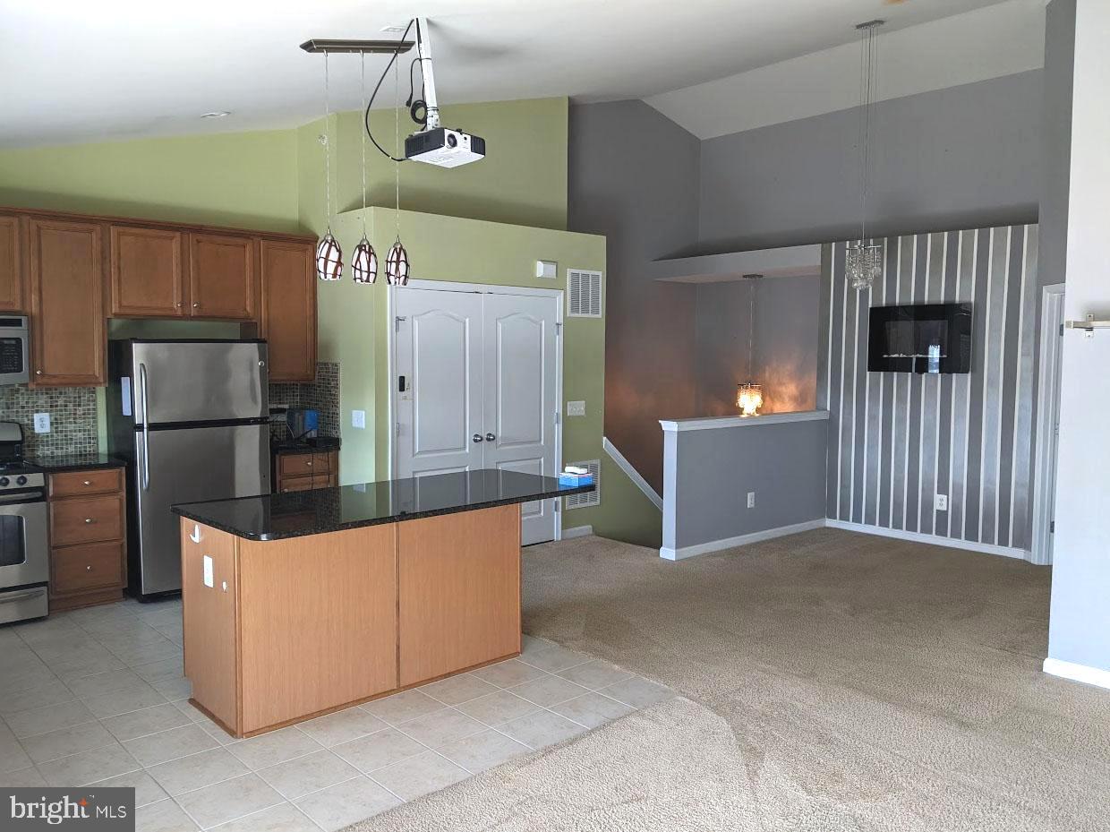 19318 DIAMOND LAKE DRIVE