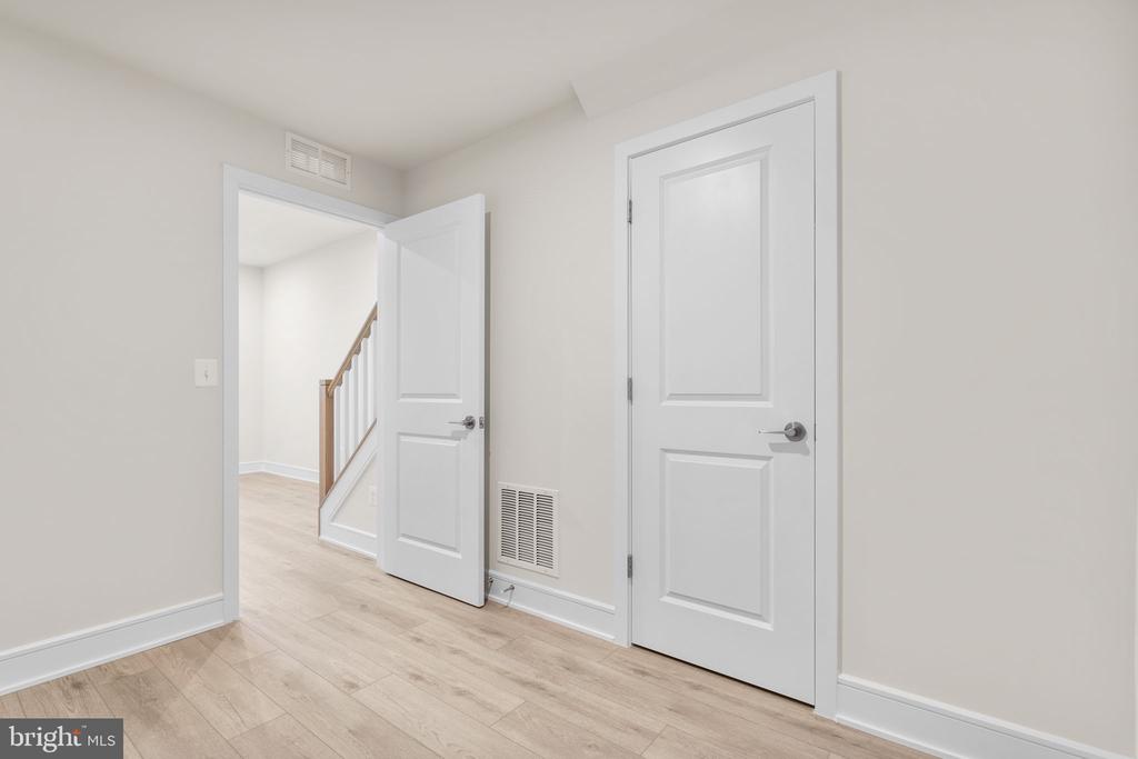 21764 DOLLIS HILL TERRACE