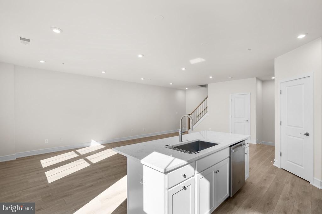 21764 DOLLIS HILL TERRACE