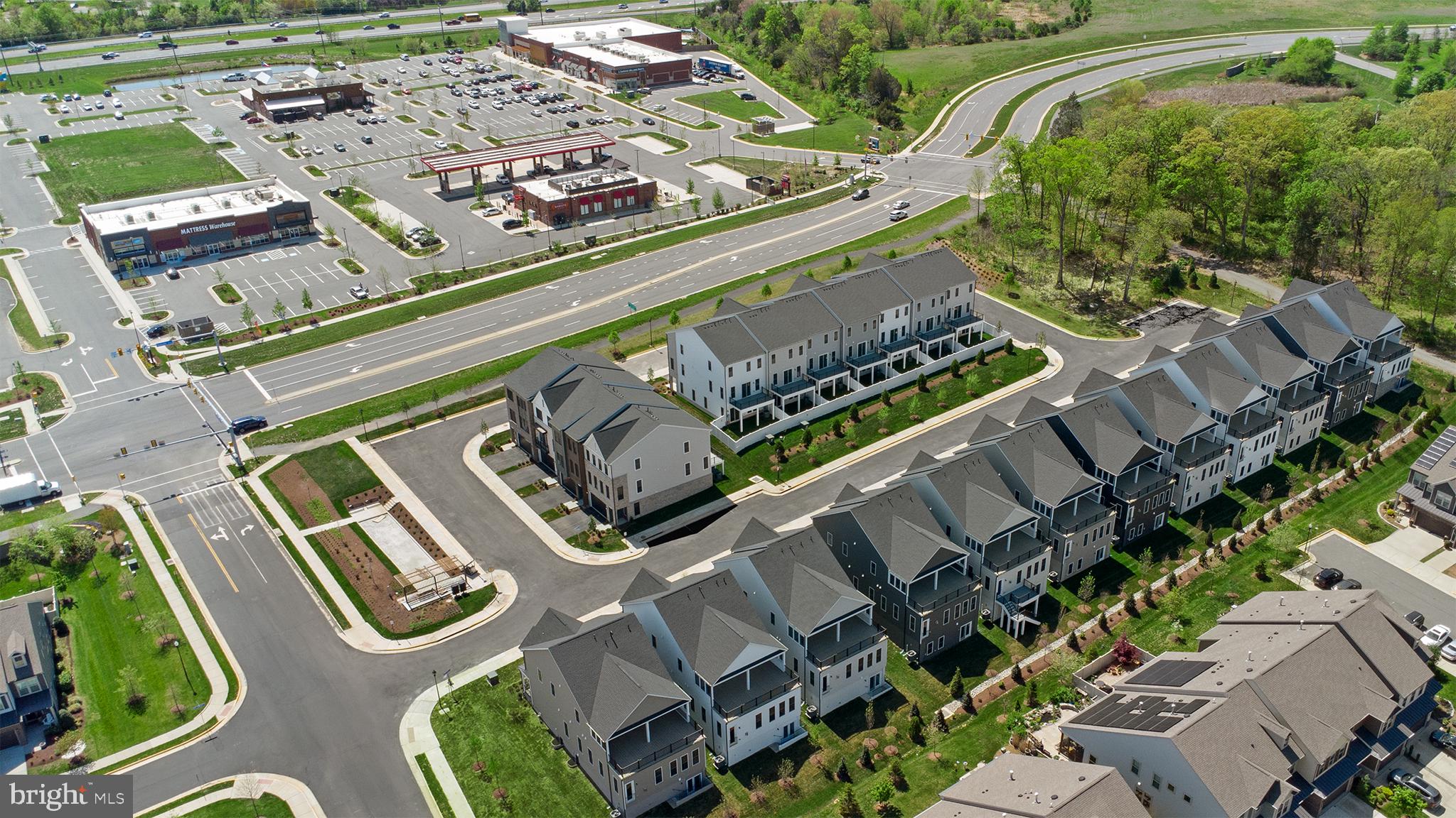 44510 LOWESTOFT SQUARE