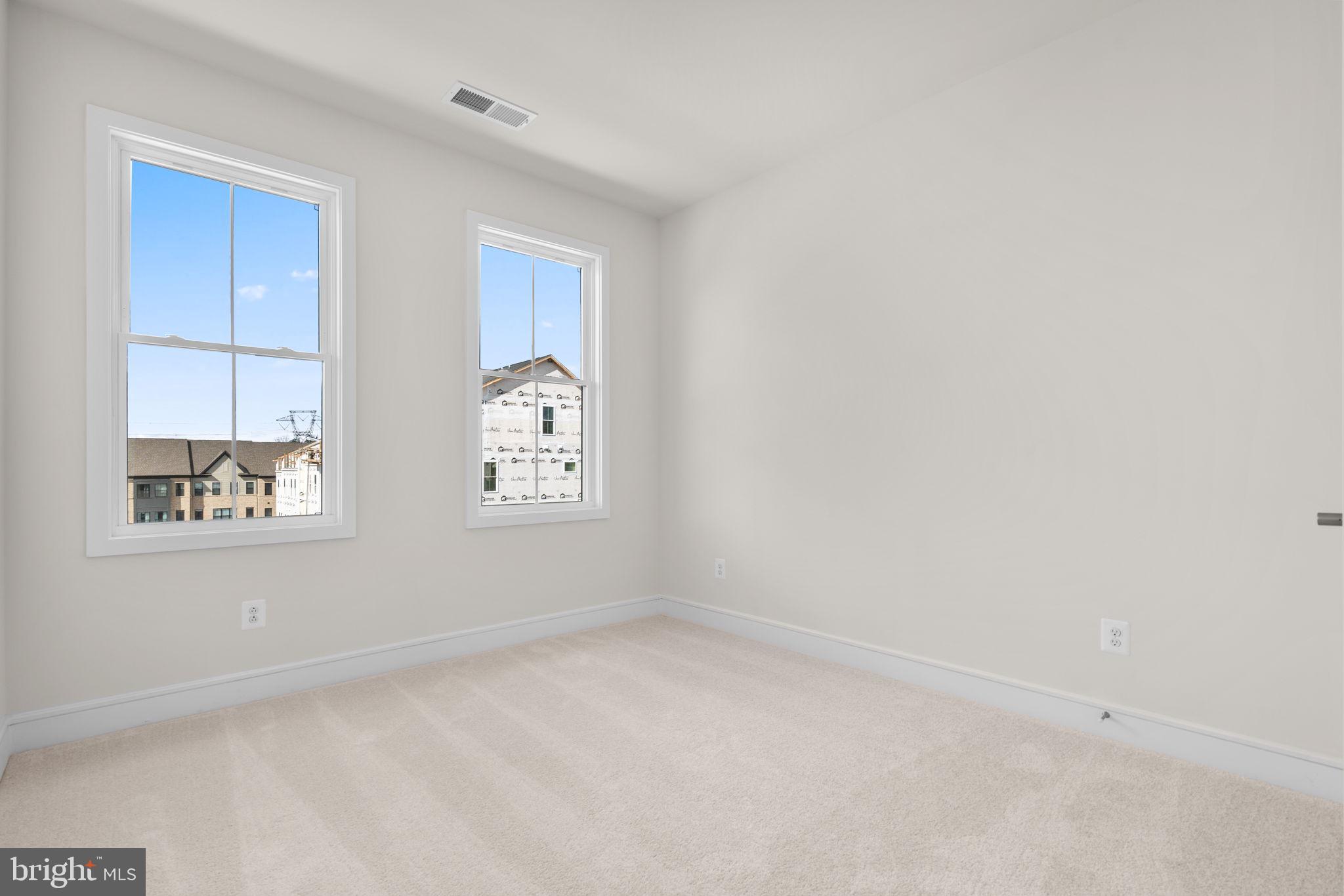 42123 PICASSO SQUARE