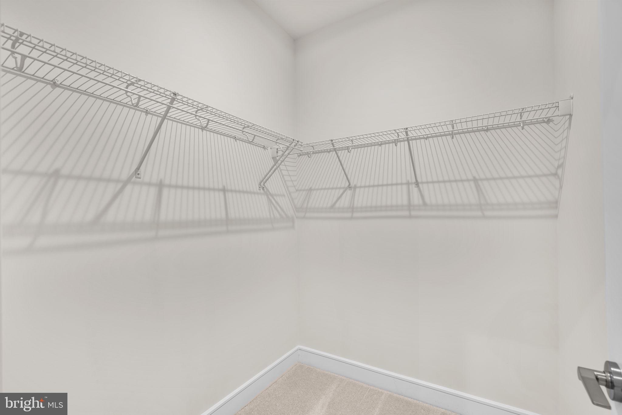 42123 PICASSO SQUARE