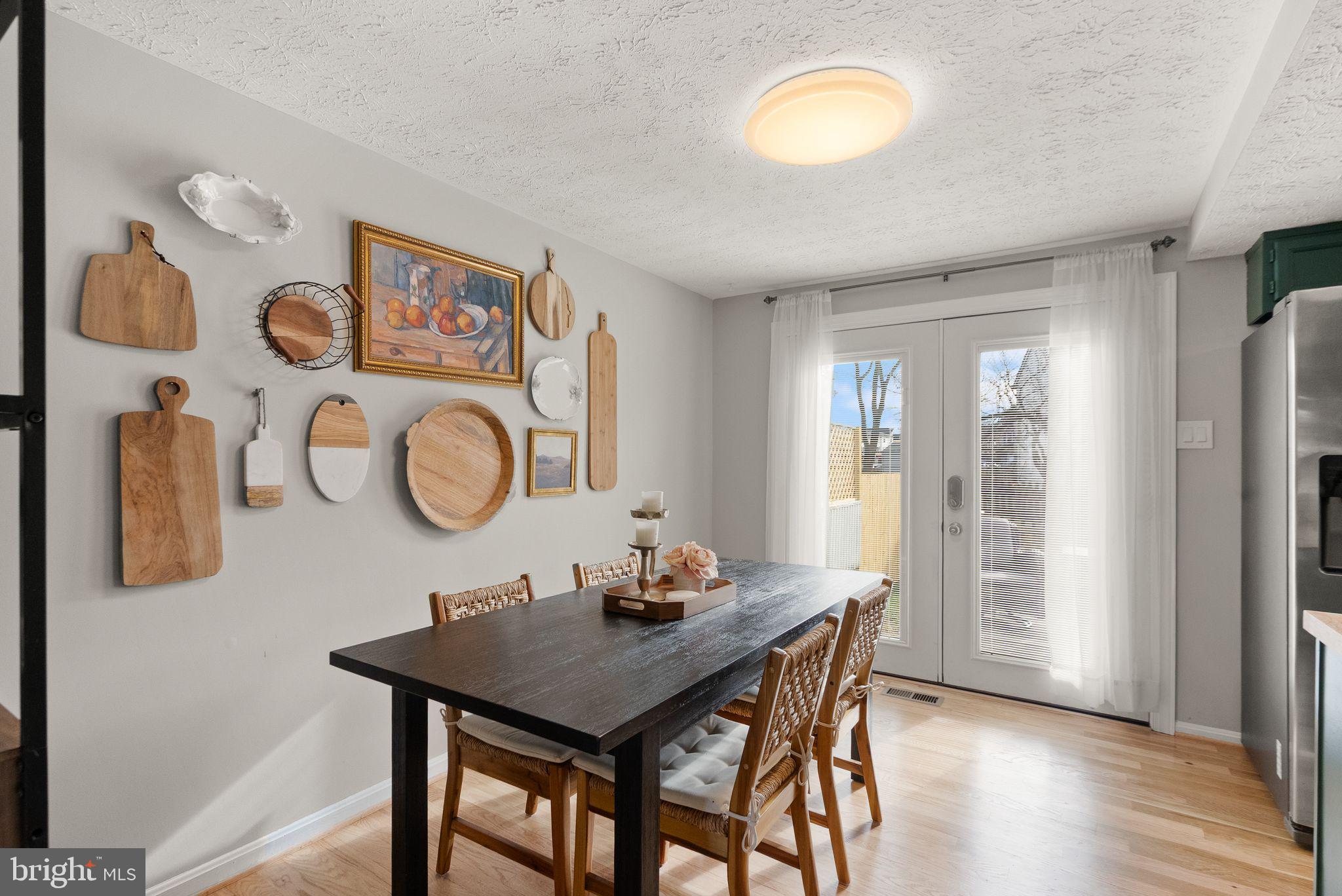 1011 NELSON COURT NE