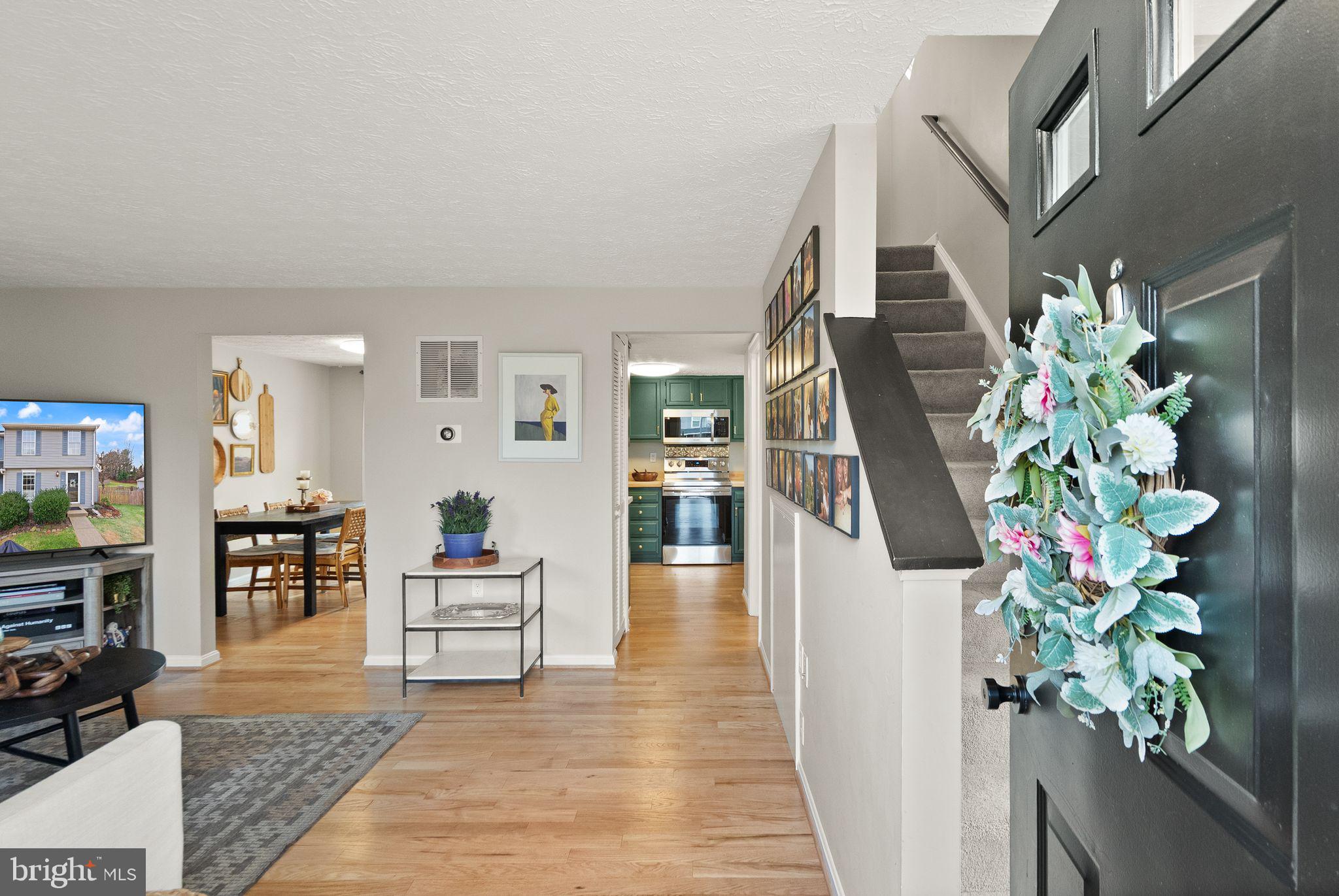 1011 NELSON COURT NE