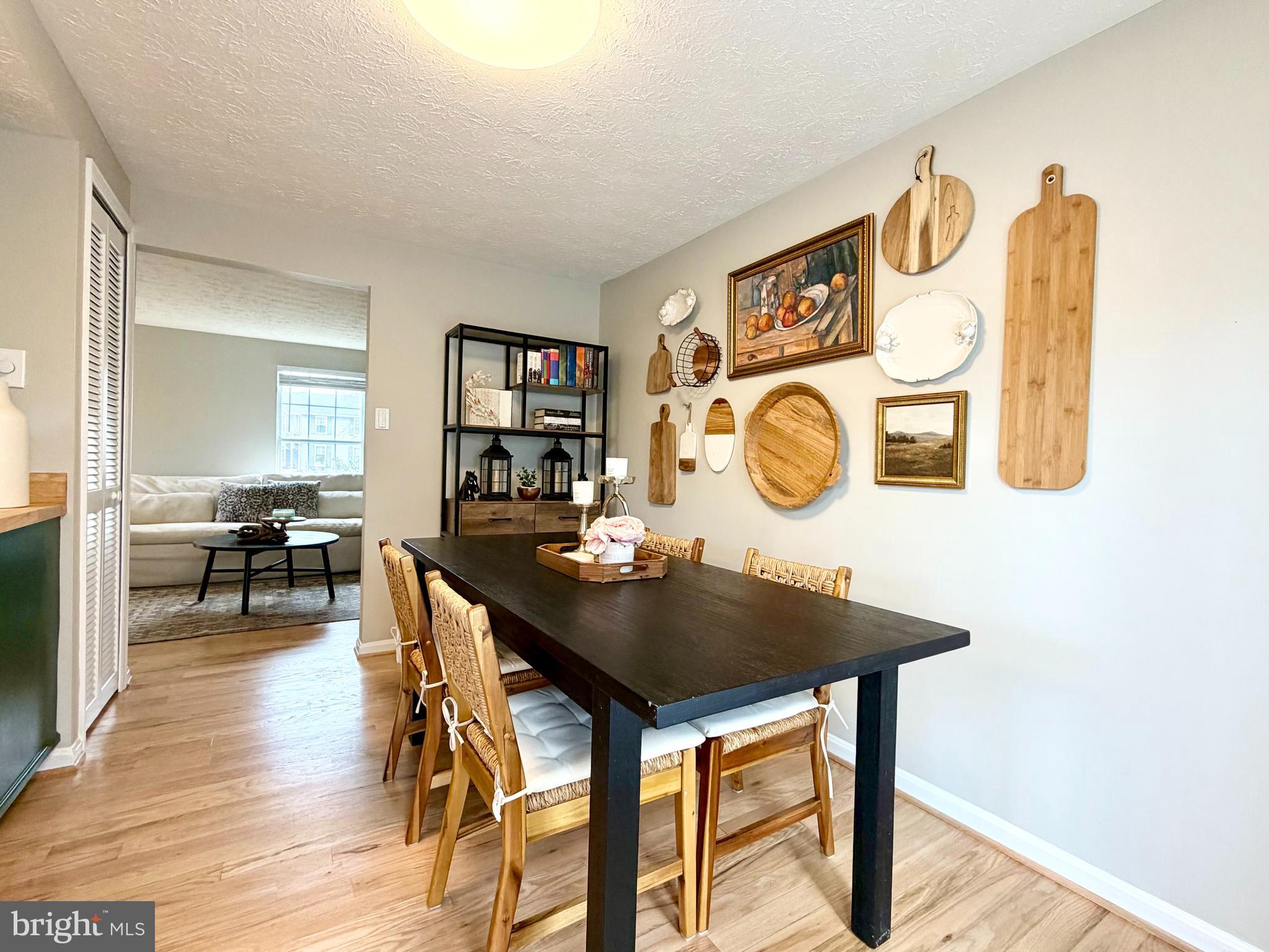 1011 NELSON COURT NE