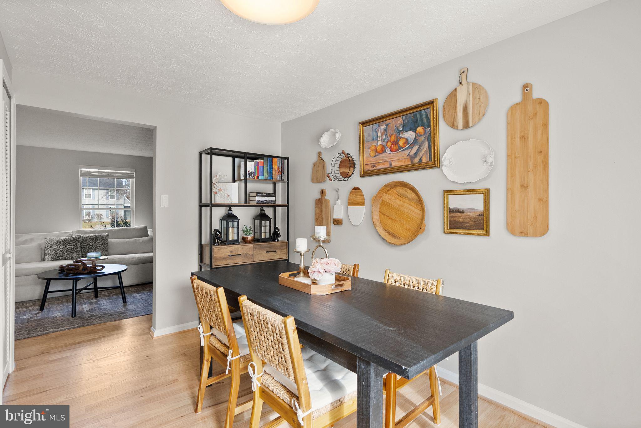 1011 NELSON COURT NE