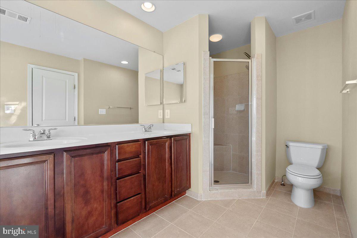 43277 TUMBLETREE TERRACE