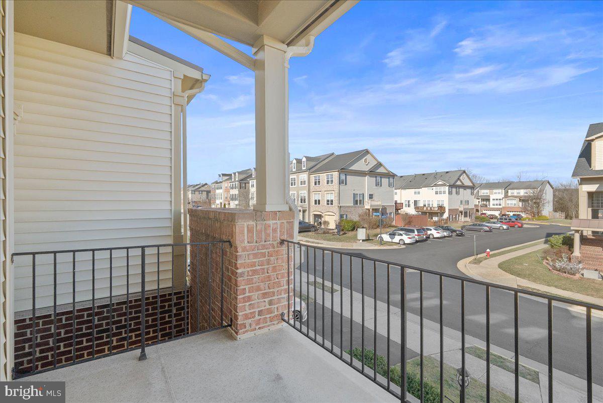 43277 TUMBLETREE TERRACE