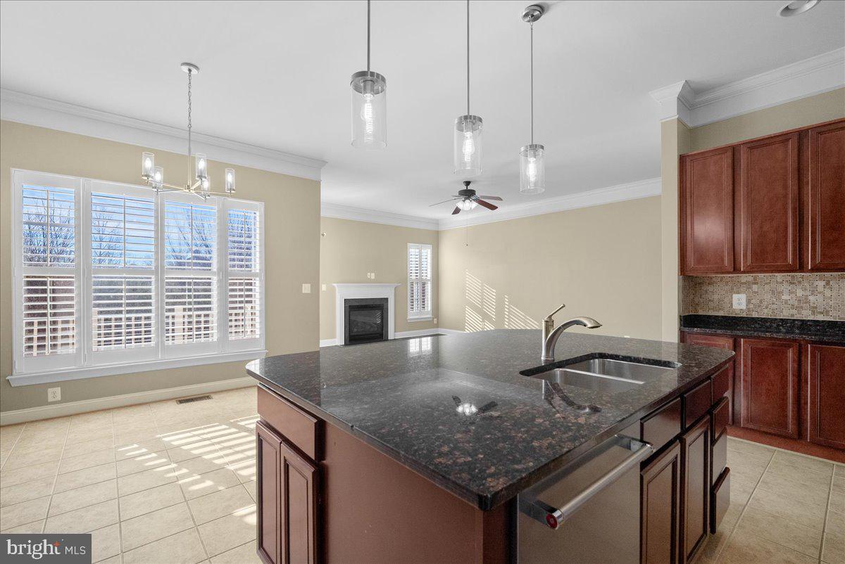 43277 TUMBLETREE TERRACE