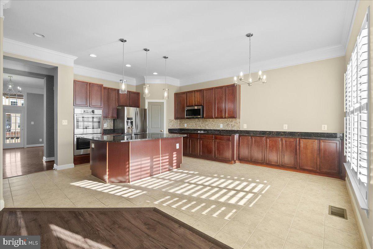 43277 TUMBLETREE TERRACE