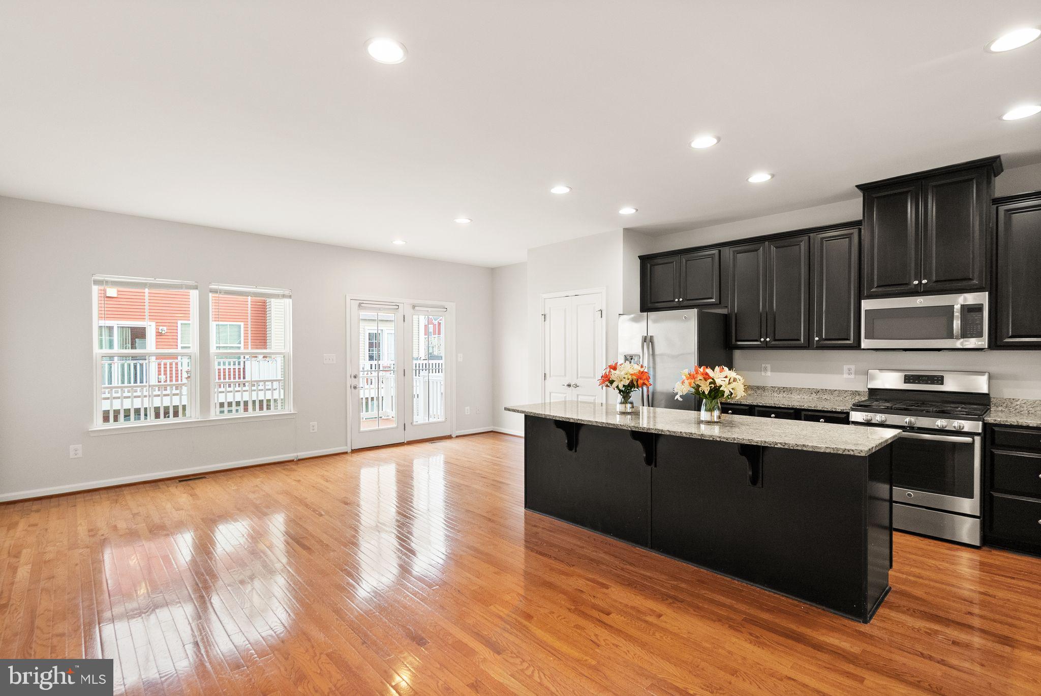 41688 MCMONAGLE SQUARE