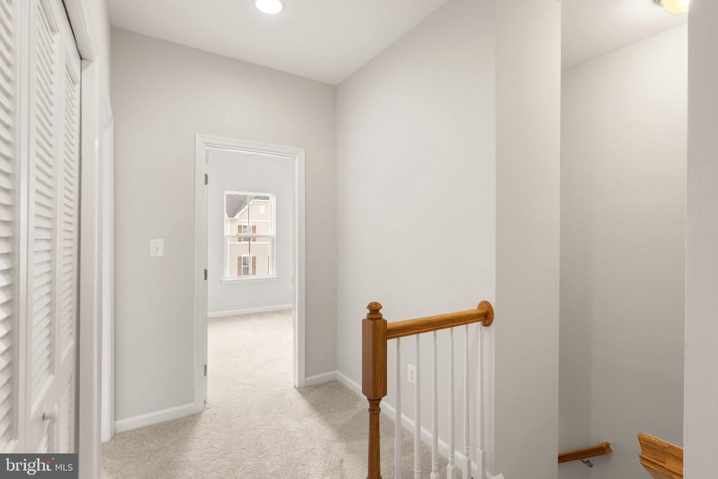 41688 MCMONAGLE SQUARE