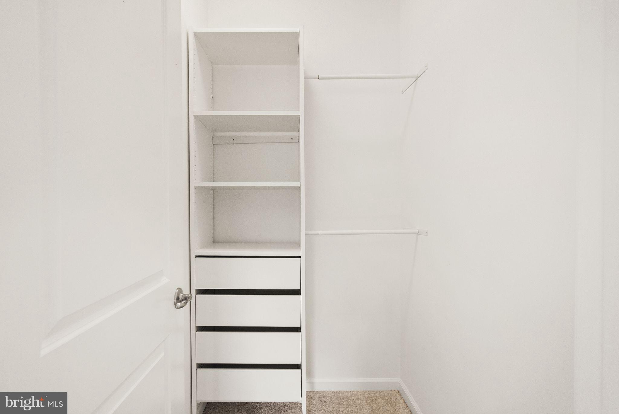 41688 MCMONAGLE SQUARE