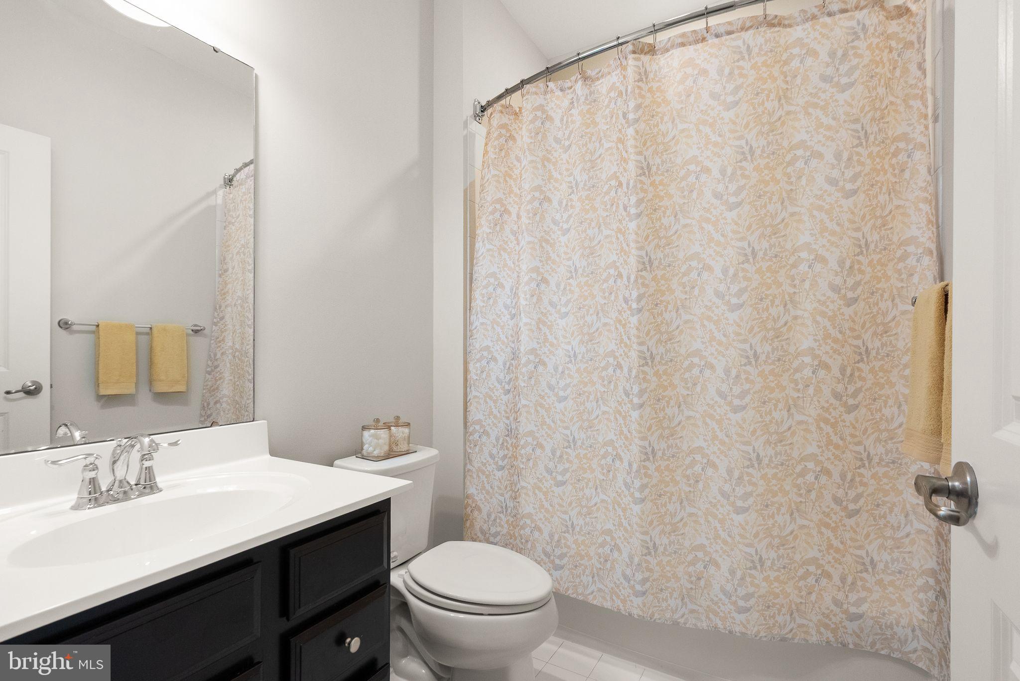 41688 MCMONAGLE SQUARE