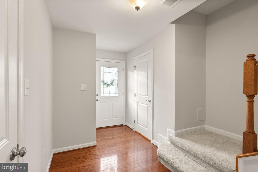 41688 MCMONAGLE SQUARE