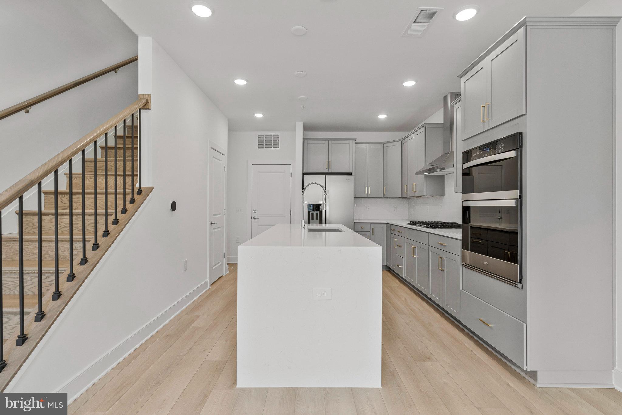 19826 LAVENDER DUST SQUARE