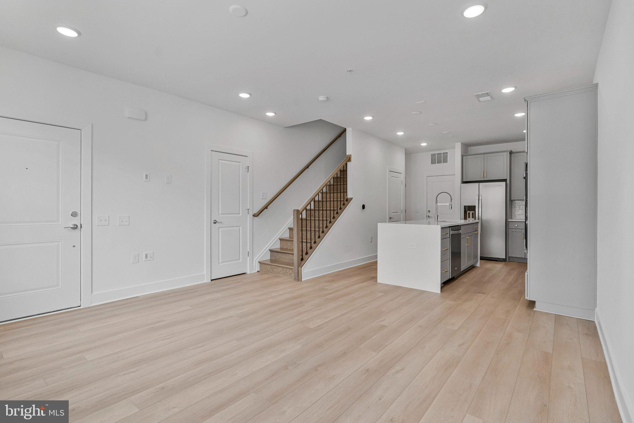 19826 LAVENDER DUST SQUARE