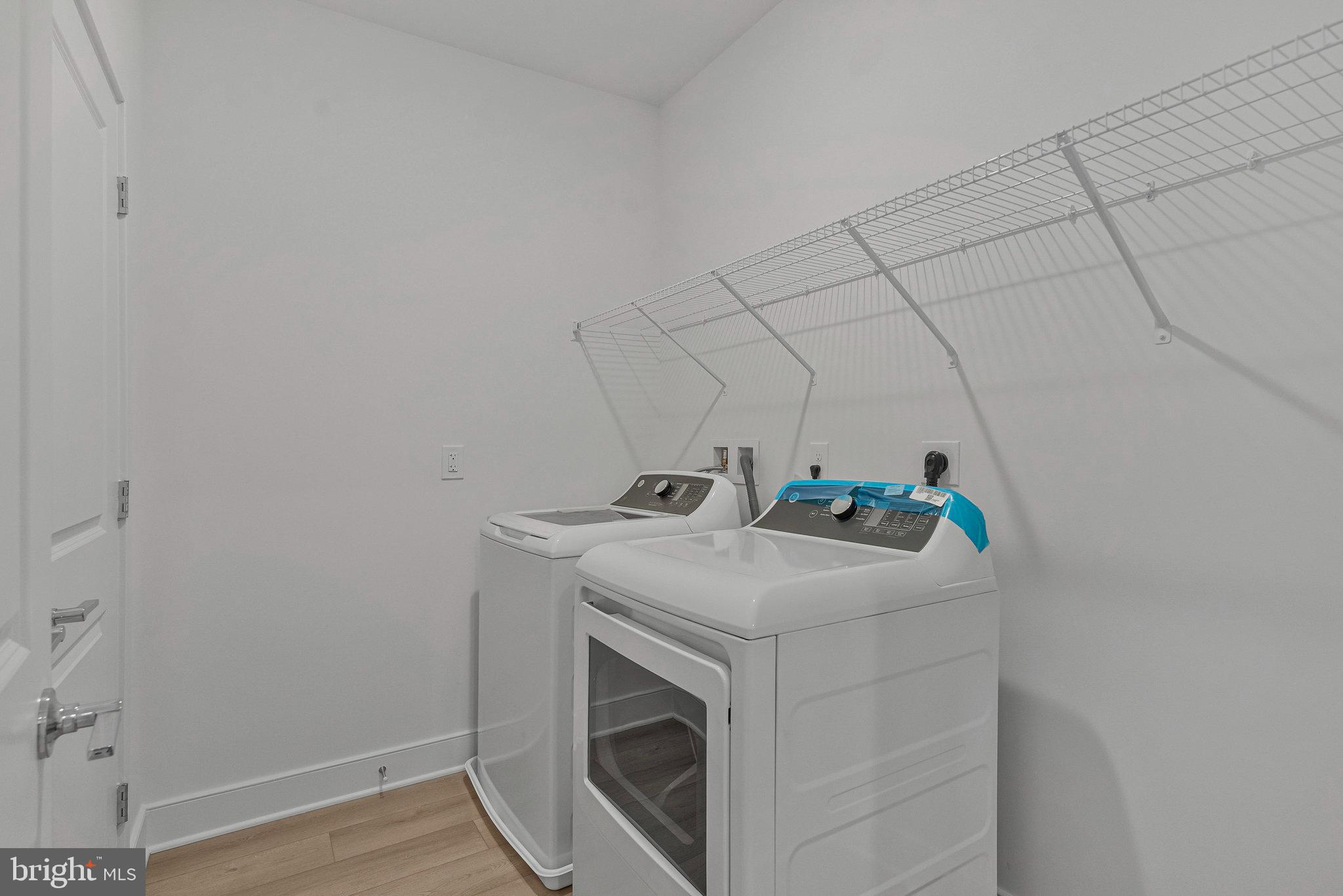 19826 LAVENDER DUST SQUARE