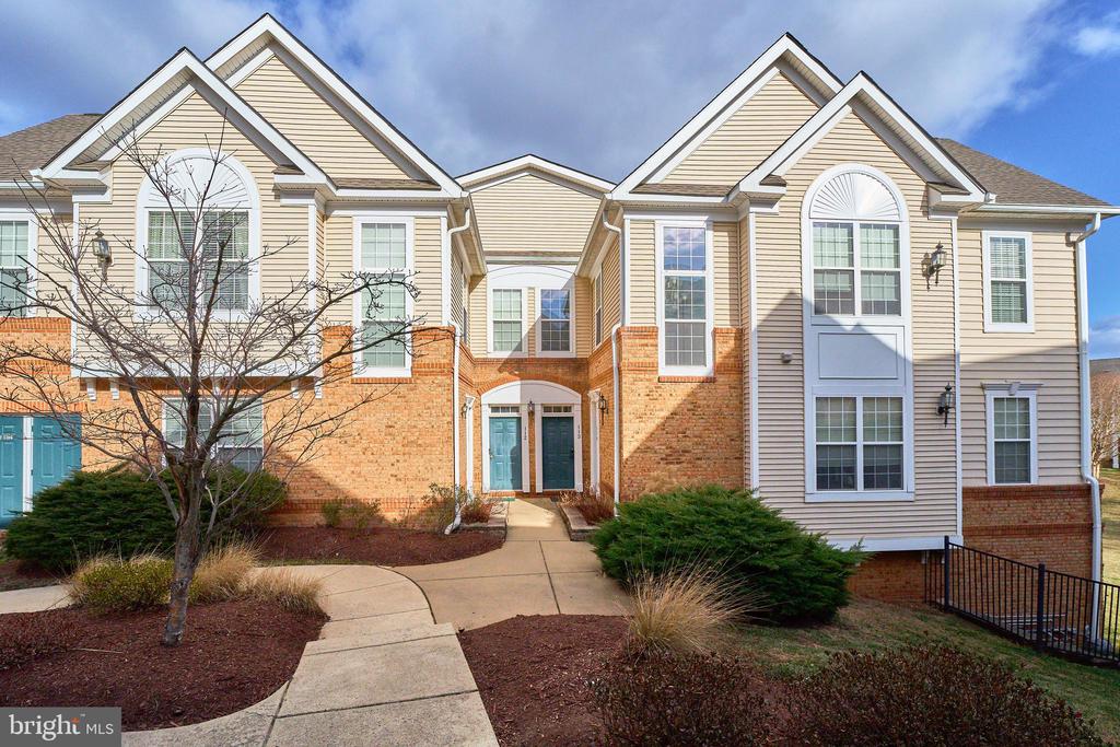 43865 HICKORY CORNER TERRACE 114