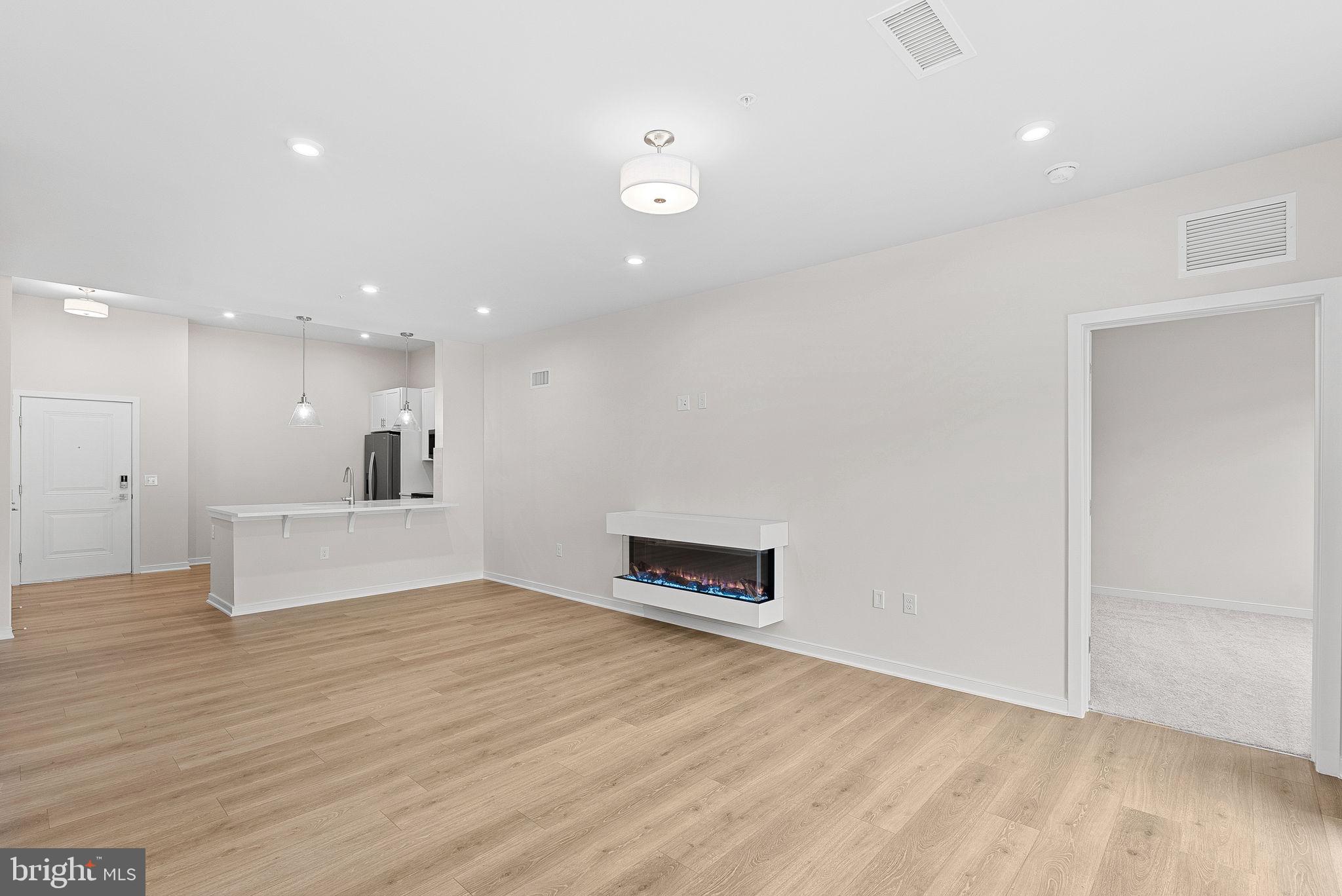 750 MOUNT AIRY TERRACE NE 403B