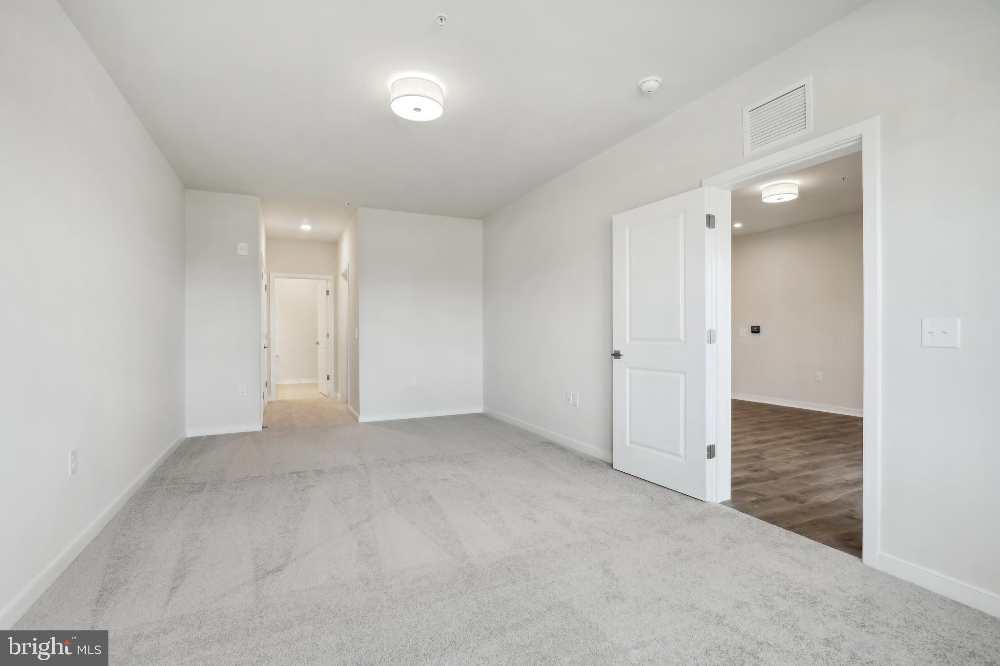 750 MOUNT AIRY TERRACE NE 206B