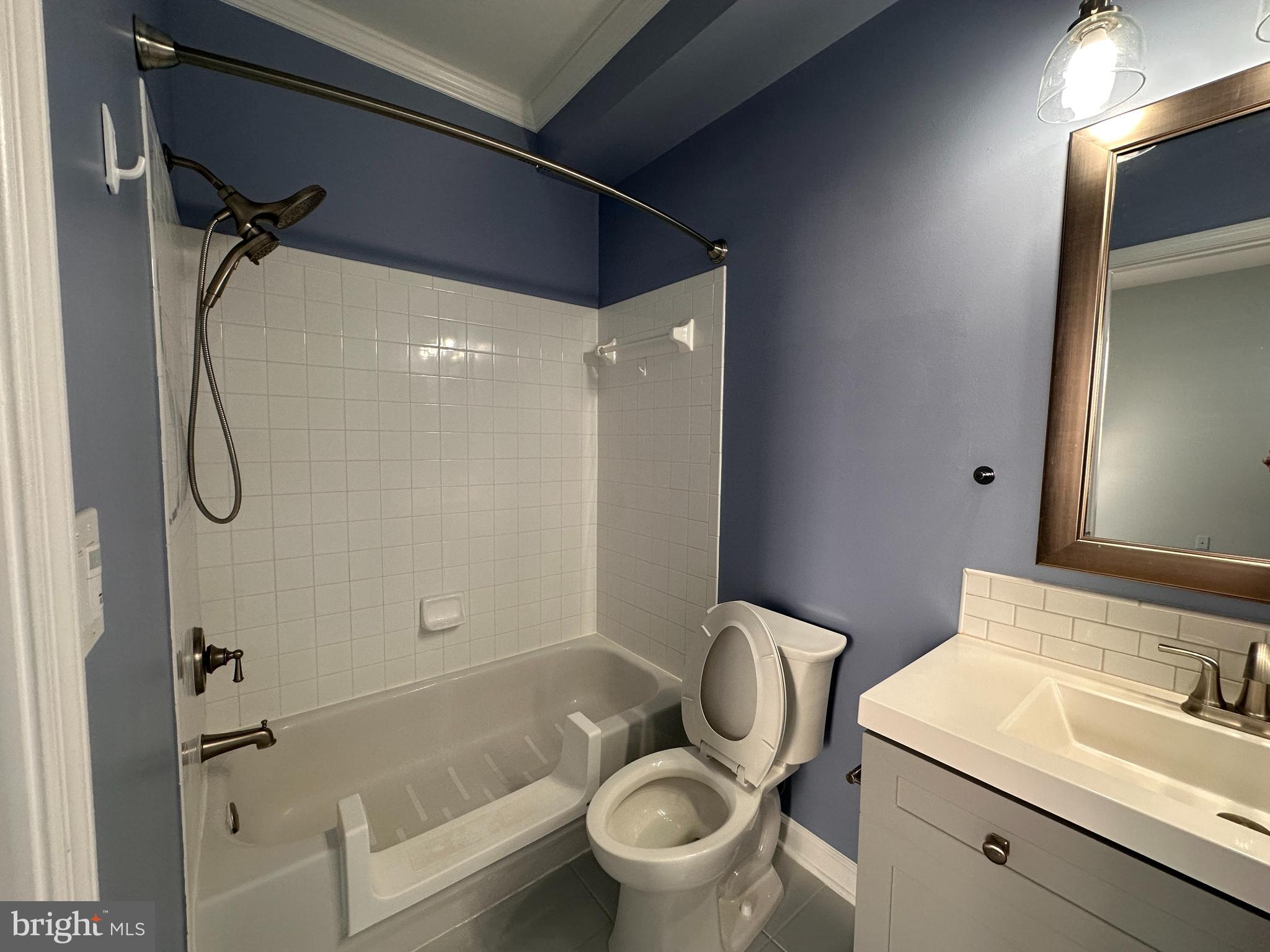 22607 BLUE ELDER 201