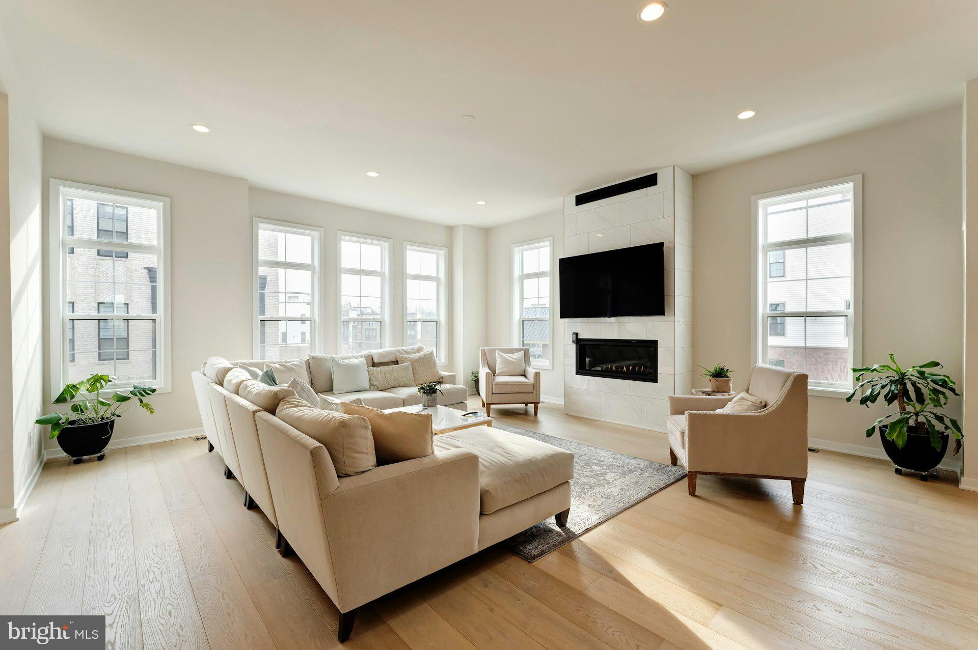 43921 HURLEYS HUNT TERRACE