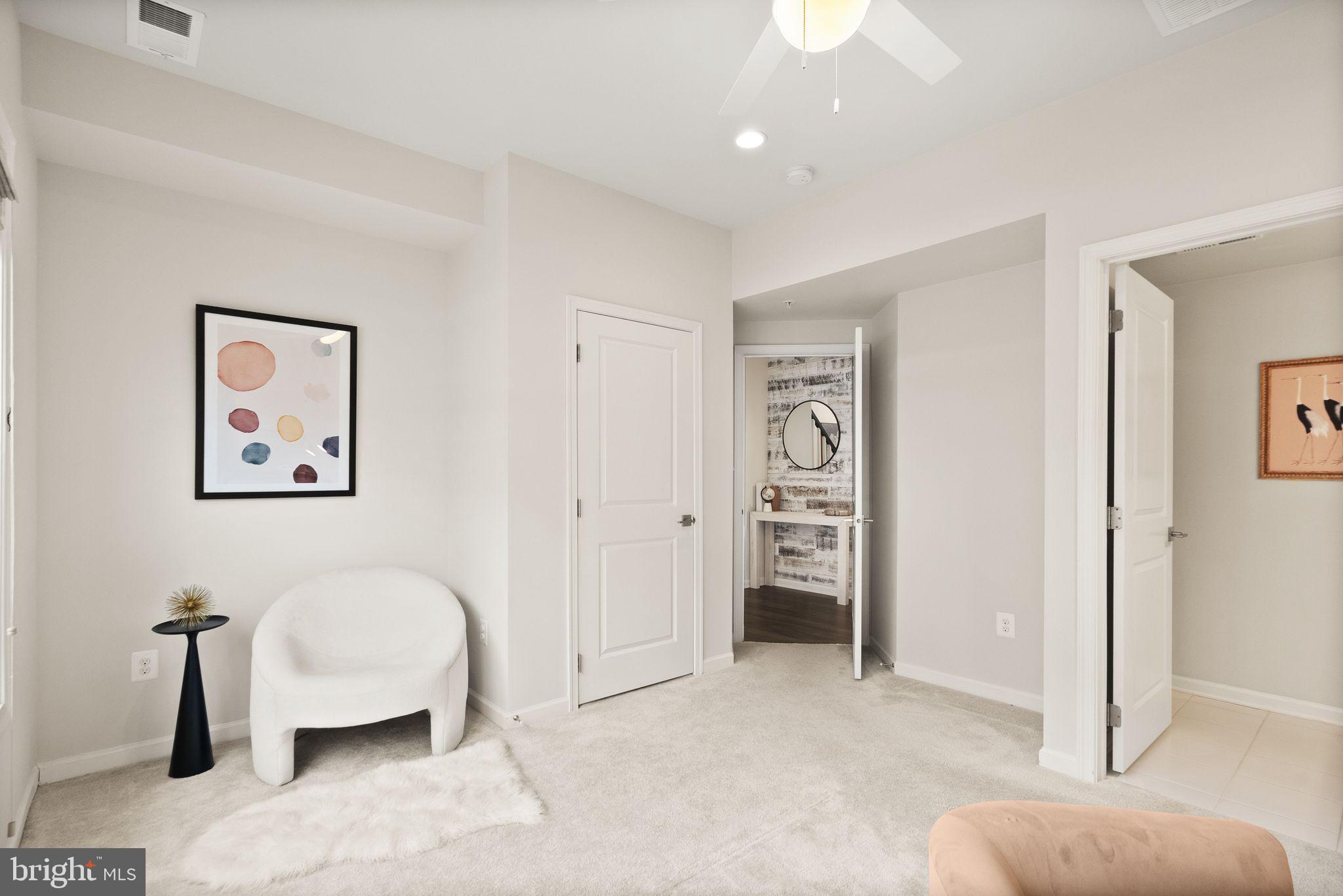 43192 HALKETT SQUARE