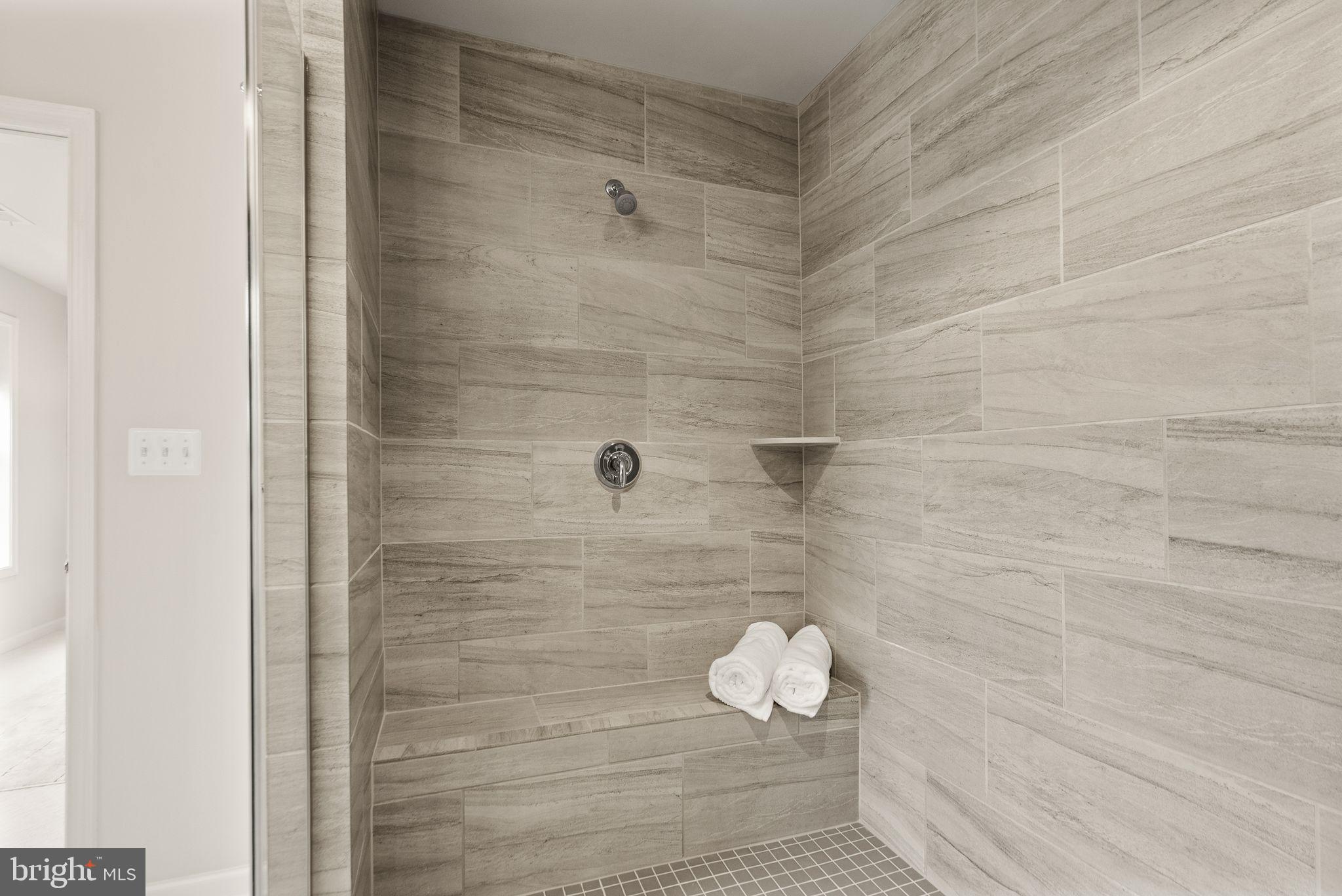 43192 HALKETT SQUARE