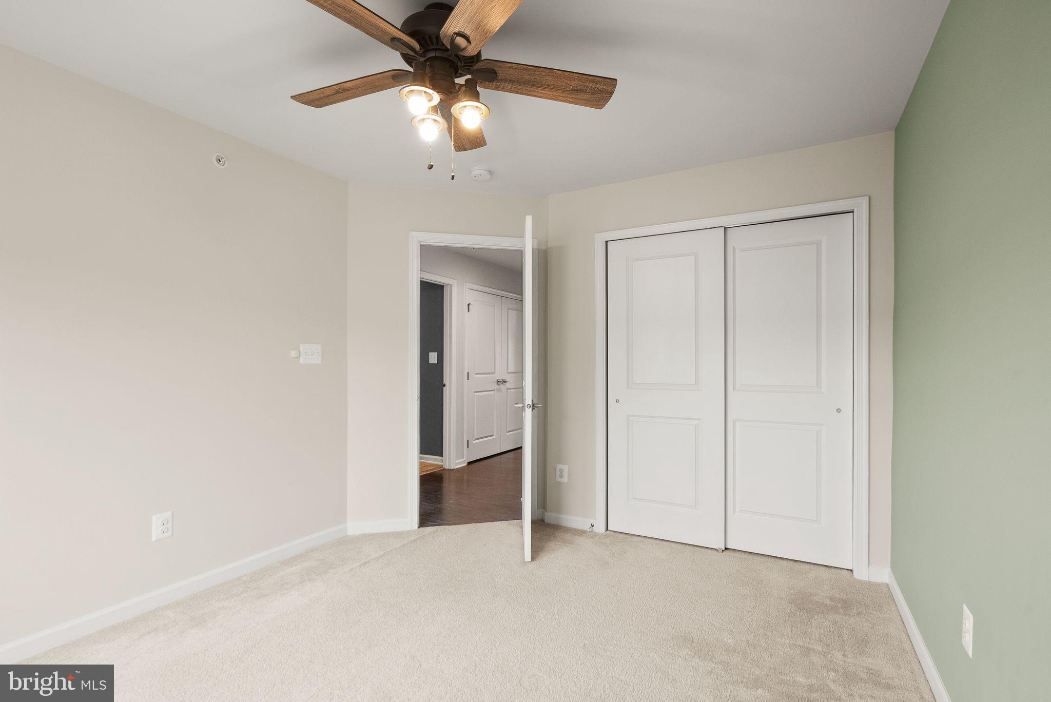 43192 HALKETT SQUARE