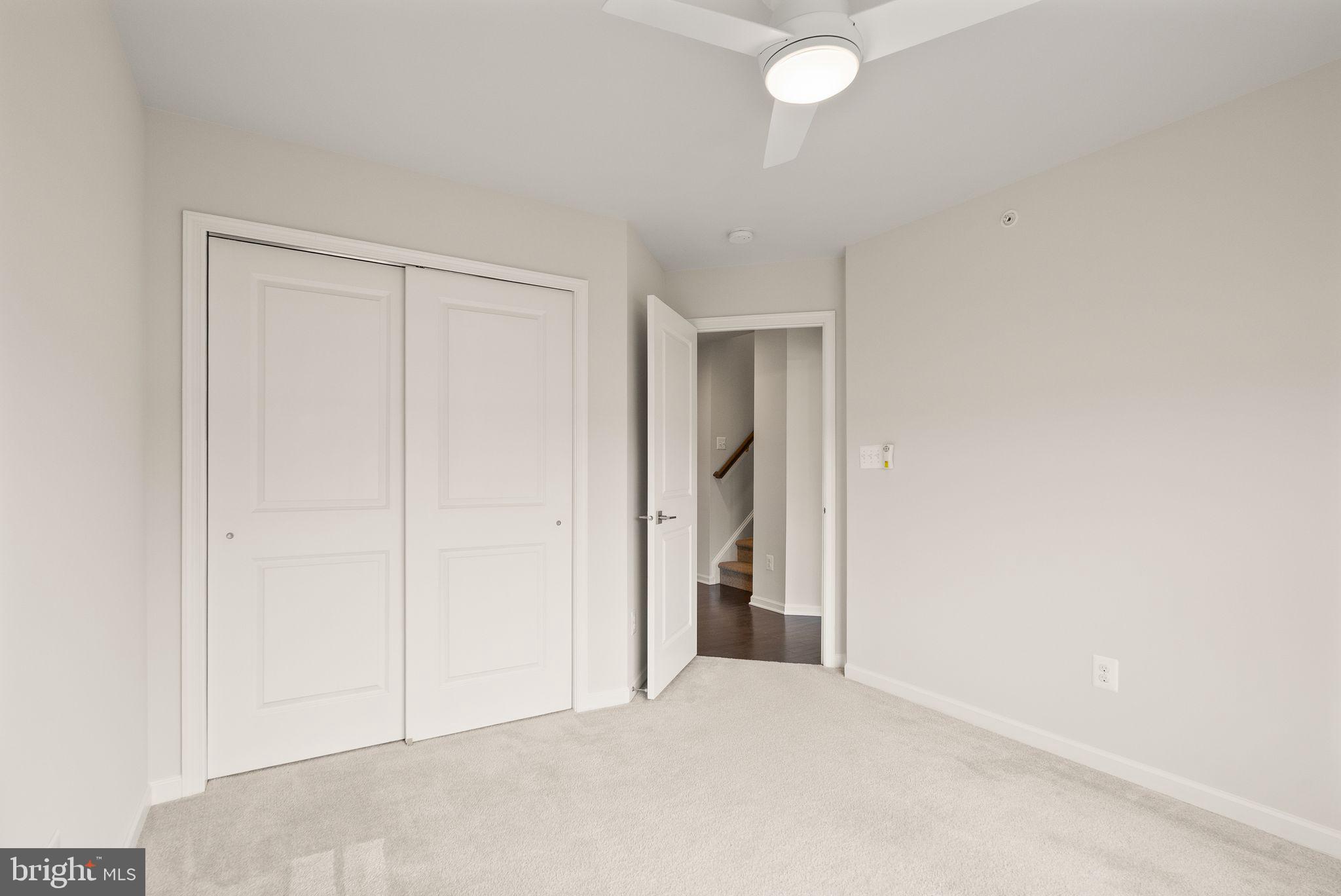 43192 HALKETT SQUARE